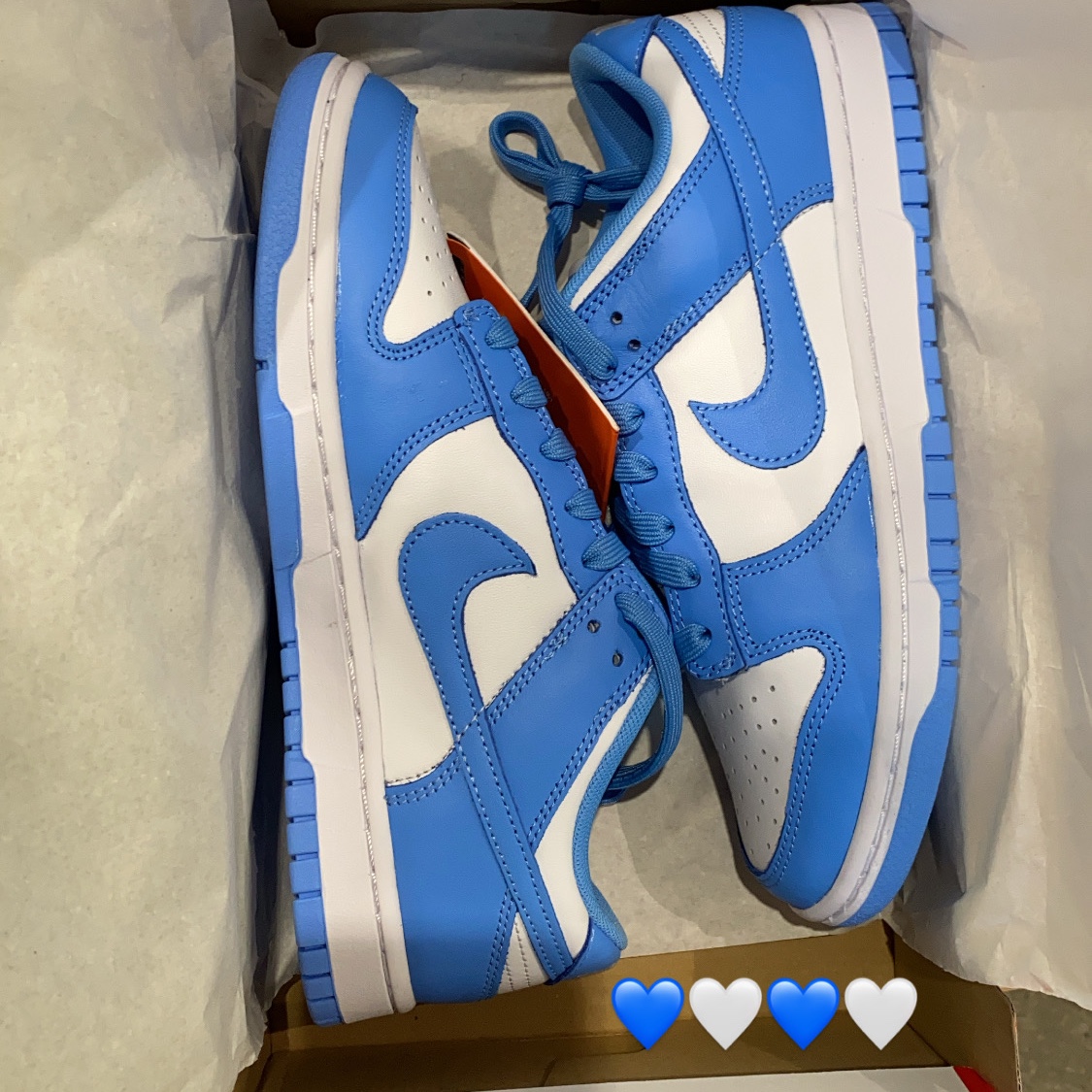 Nike Dunk Low Retro University Blue 착용 스타일 - 1