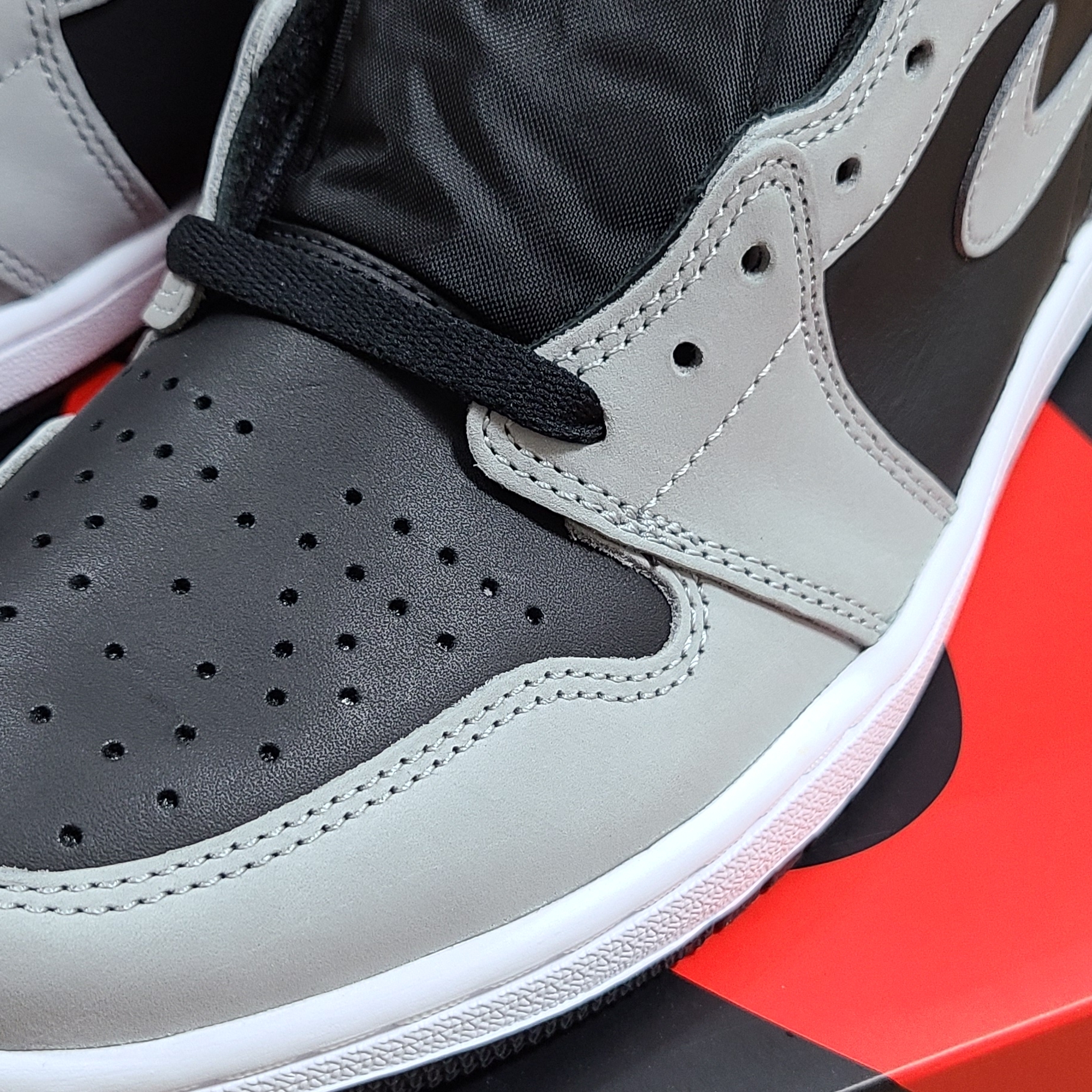 Jordan 1 Retro High OG Shadow 2.0 착용 스타일