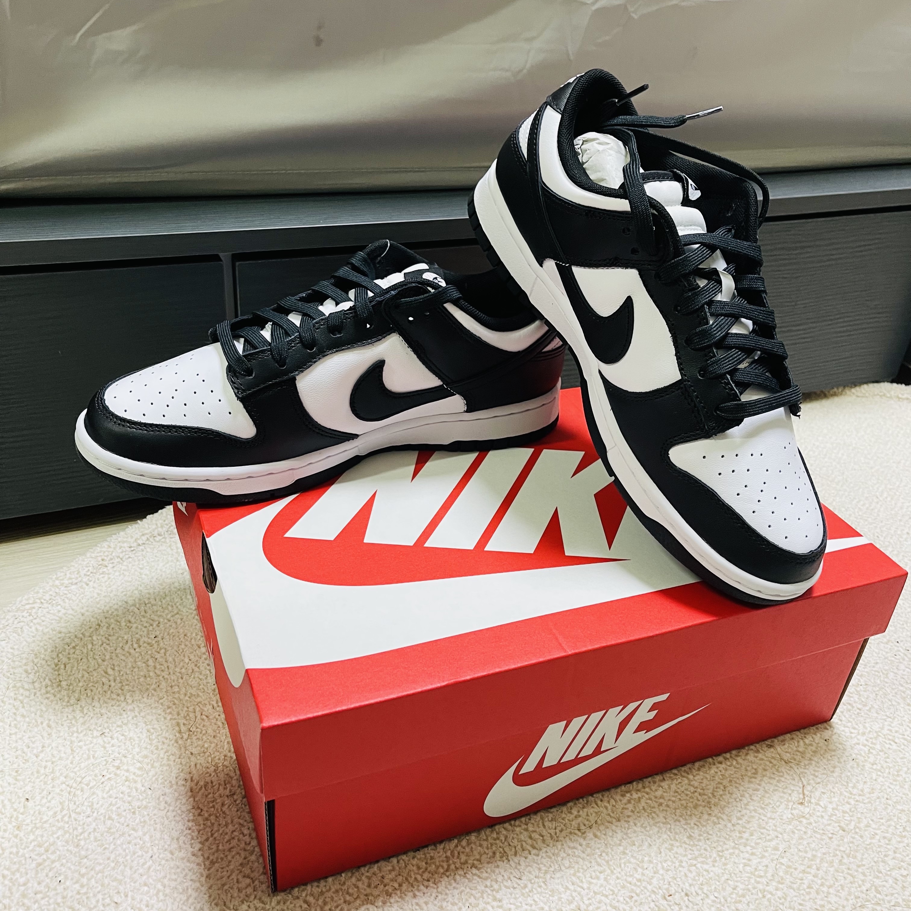 Nike Dunk Low Retro Black 착용 스타일 - 2
