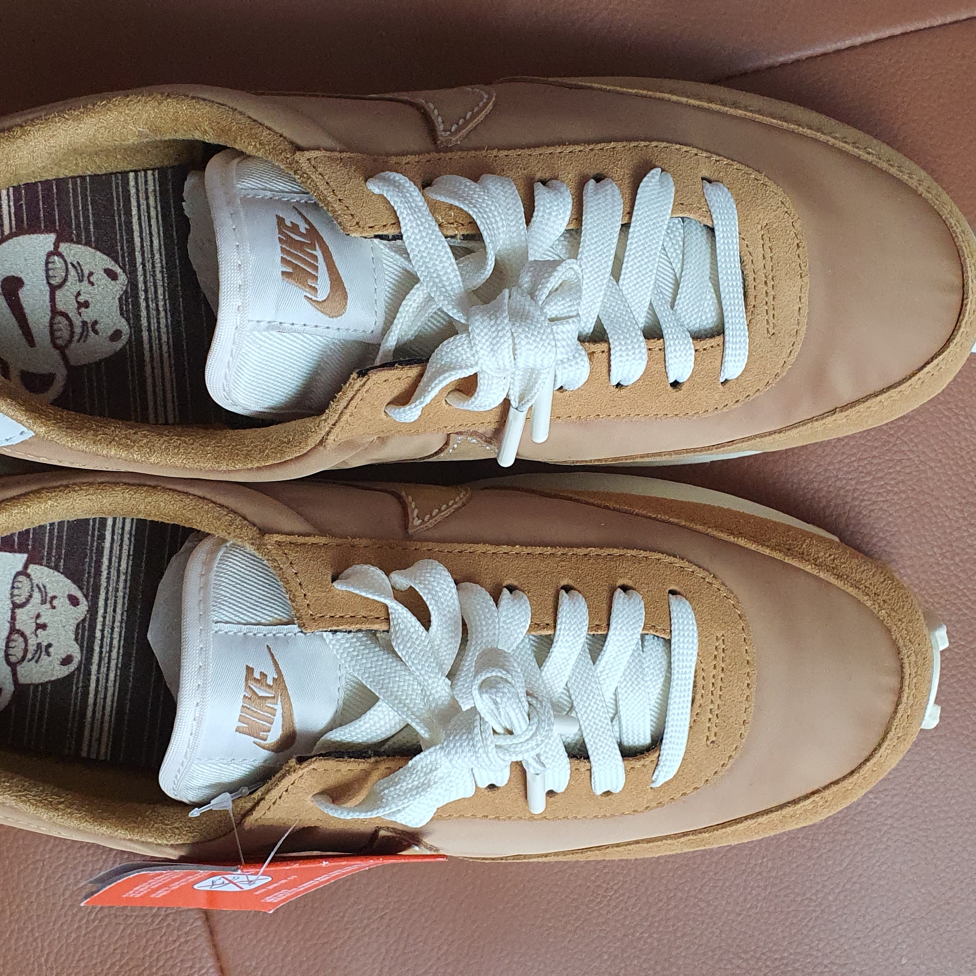 (W) Nike Daybreak Wheat Pale Ivory 착용 스타일 - 2