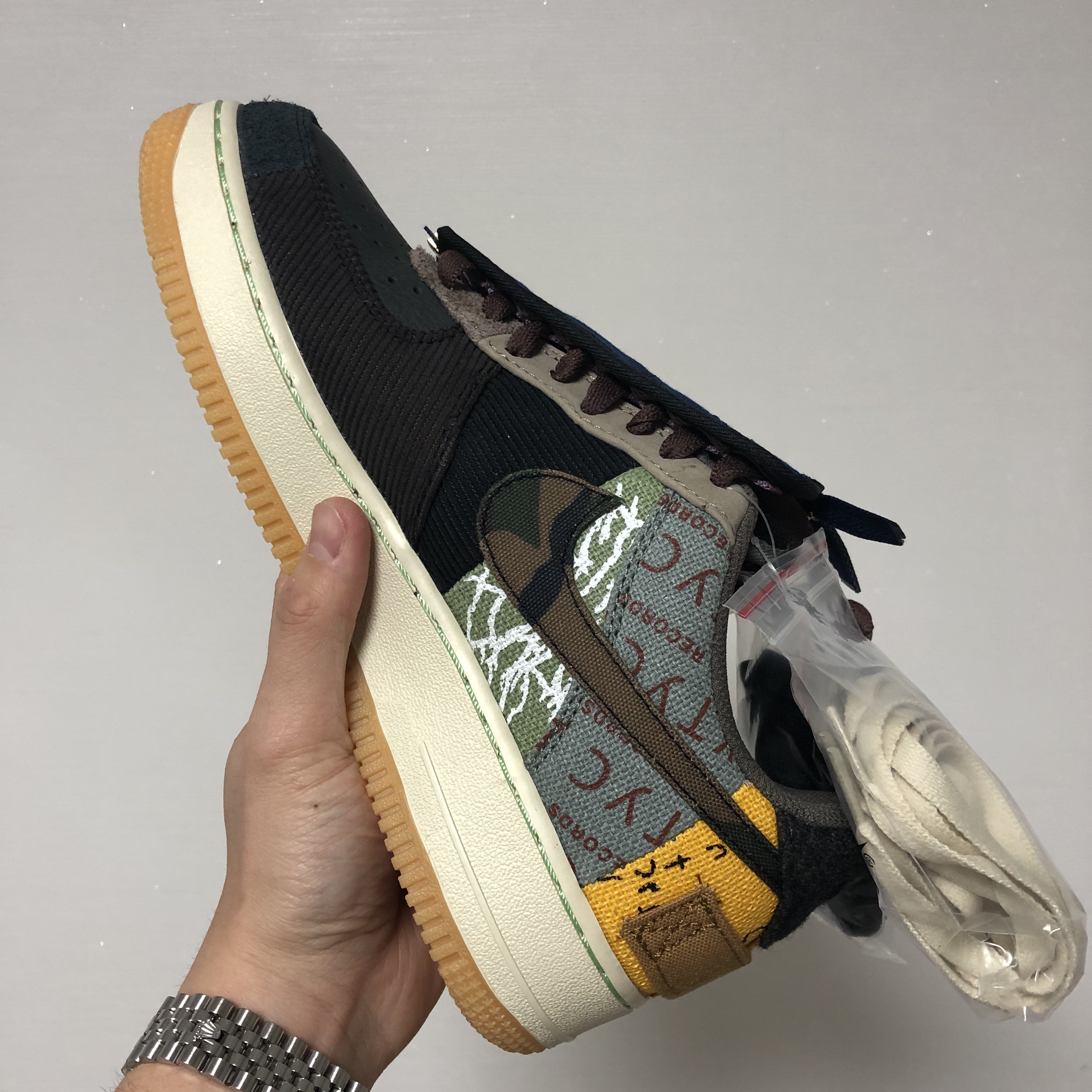 Nike x Travis Scott Air Force 1 Low Cactus Jack 착용 스타일