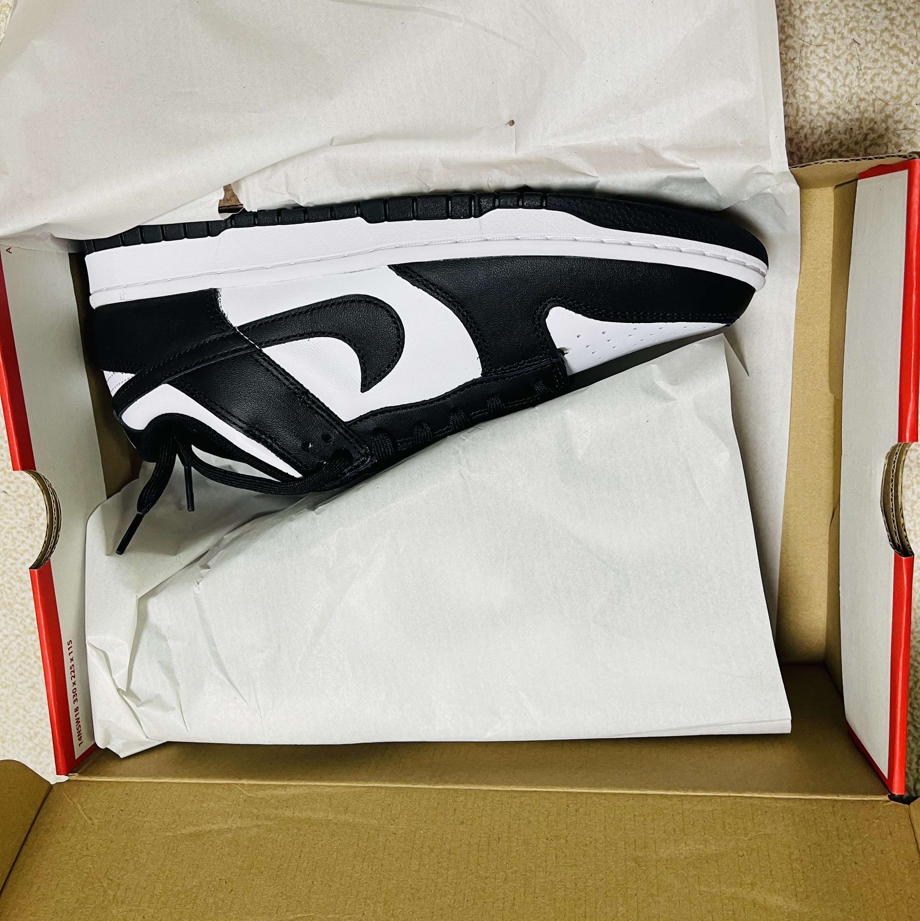 Nike Dunk Low Retro Black 착용 스타일 - 1