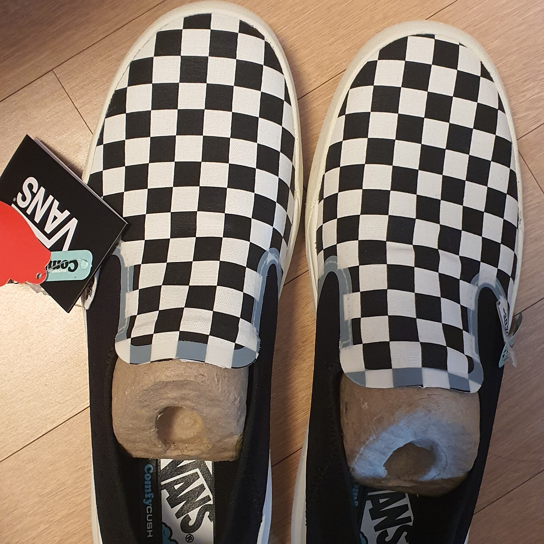 Vans Checkerboard Comfycush One Black 착용 스타일 - 1