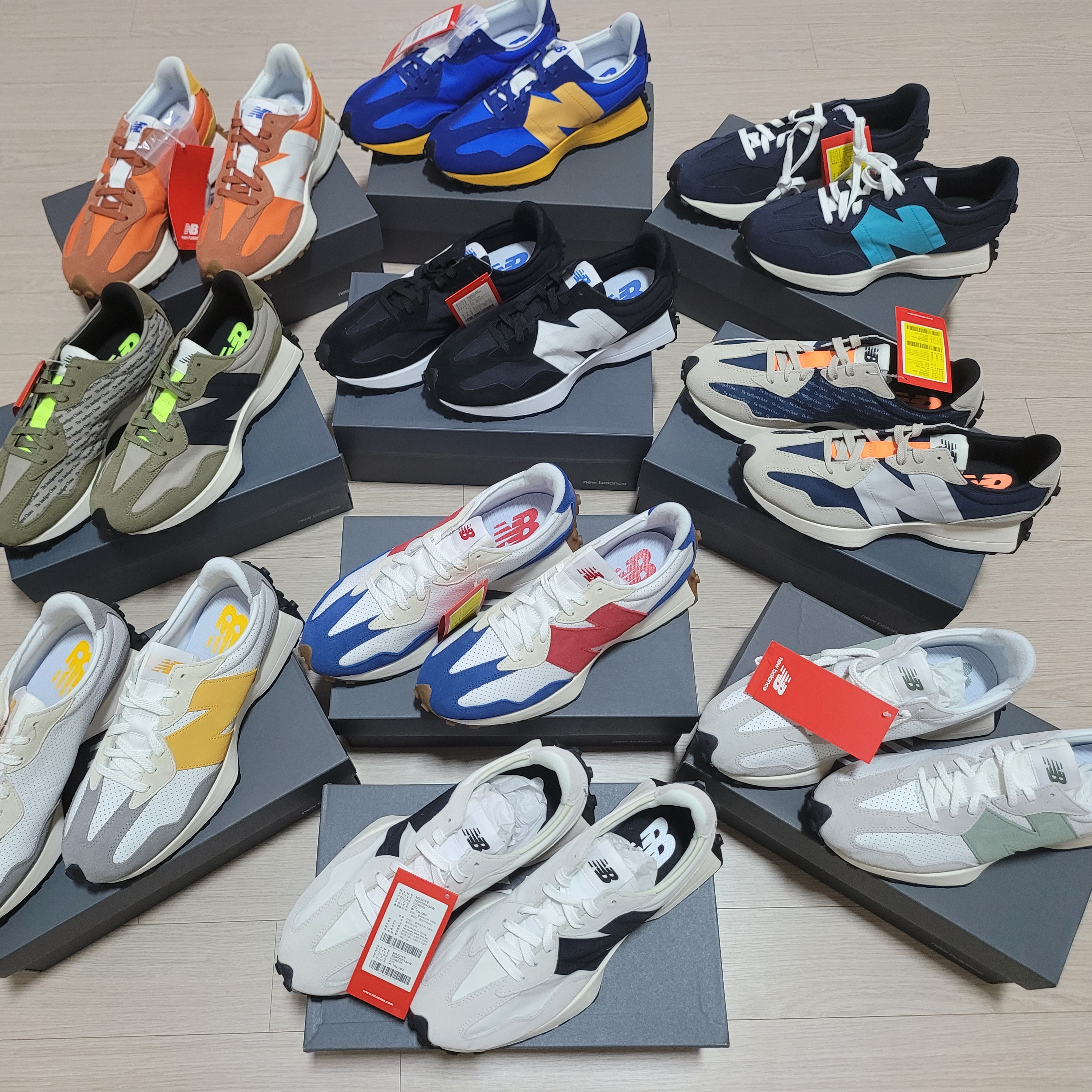 New Balance 327 White Black, New Balance 327 Black 착용 스타일