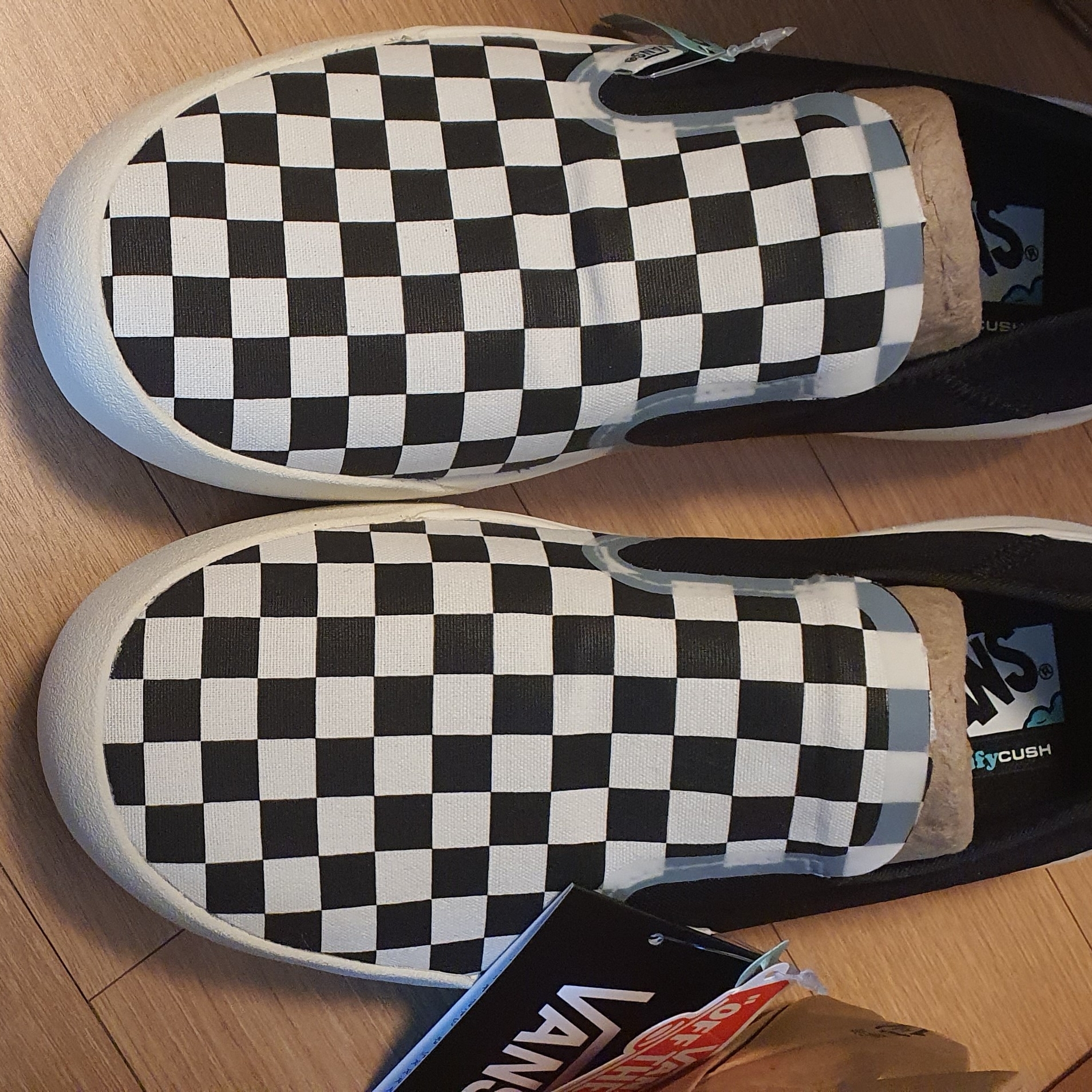 Vans Checkerboard Comfycush One Black 착용 스타일 - 2