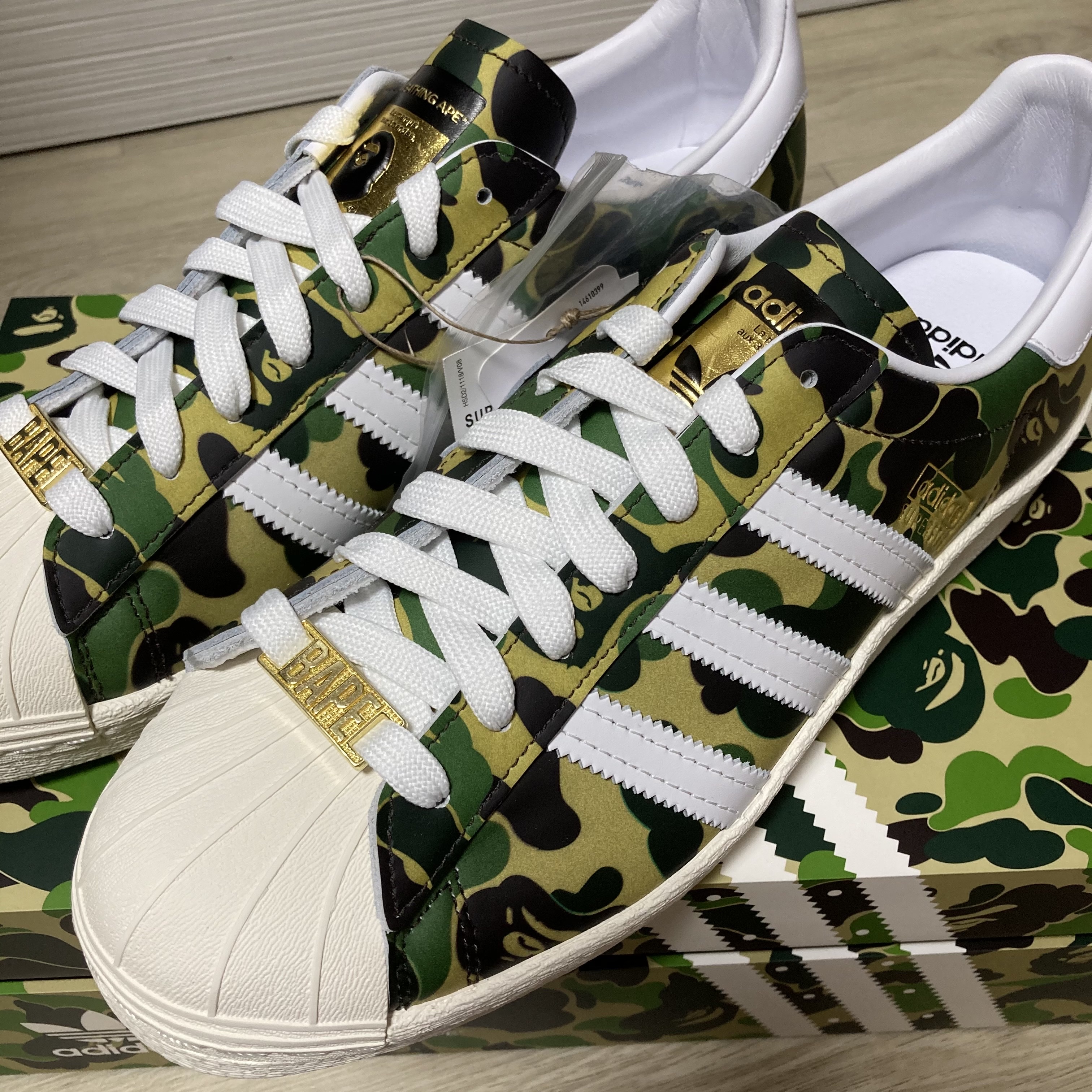 Adidas x BAPE Superstar 80s Green Camo 착용 스타일 - 2