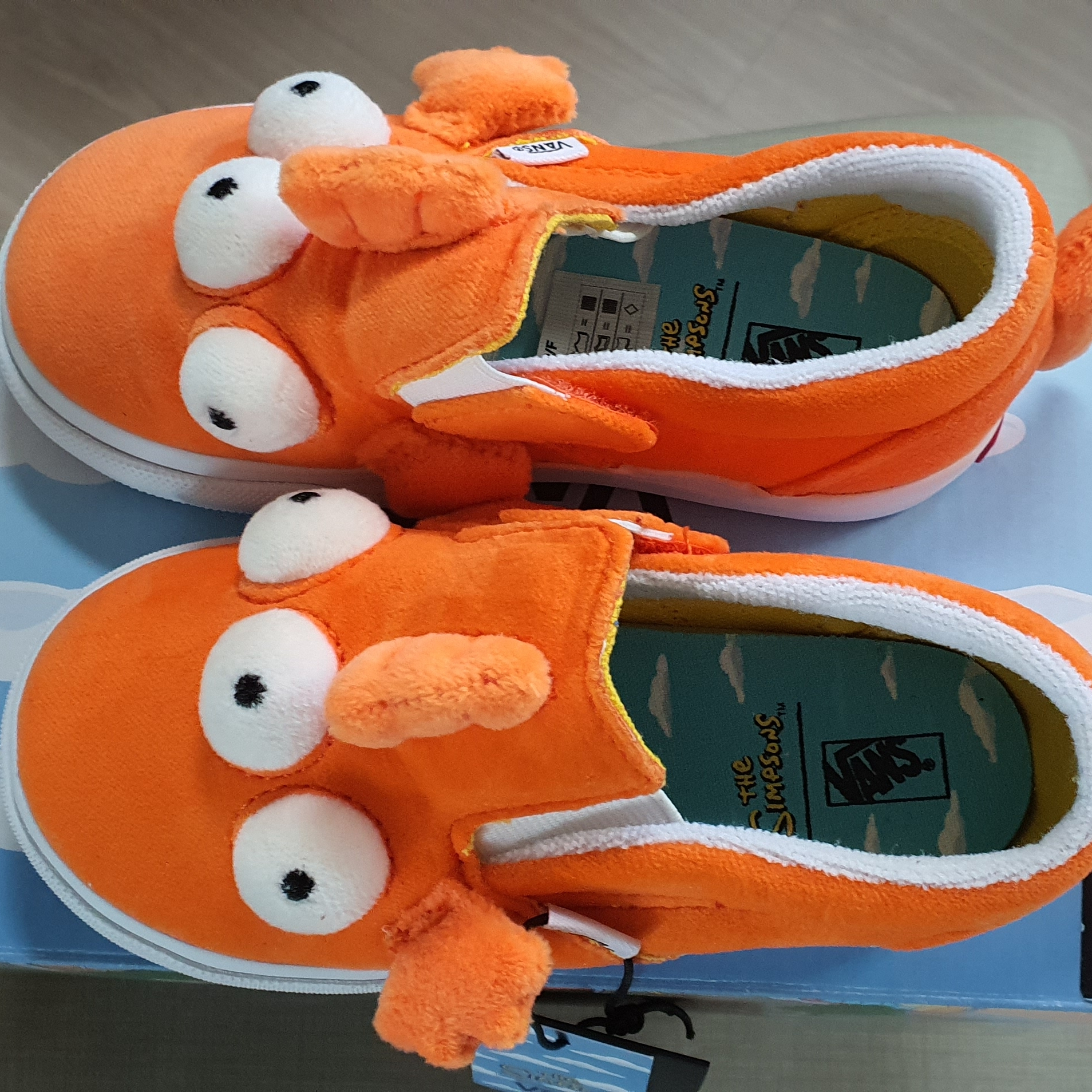 (TD) Vans x The Simpsons Slip-On Fish Blinky 착용 스타일 - 1