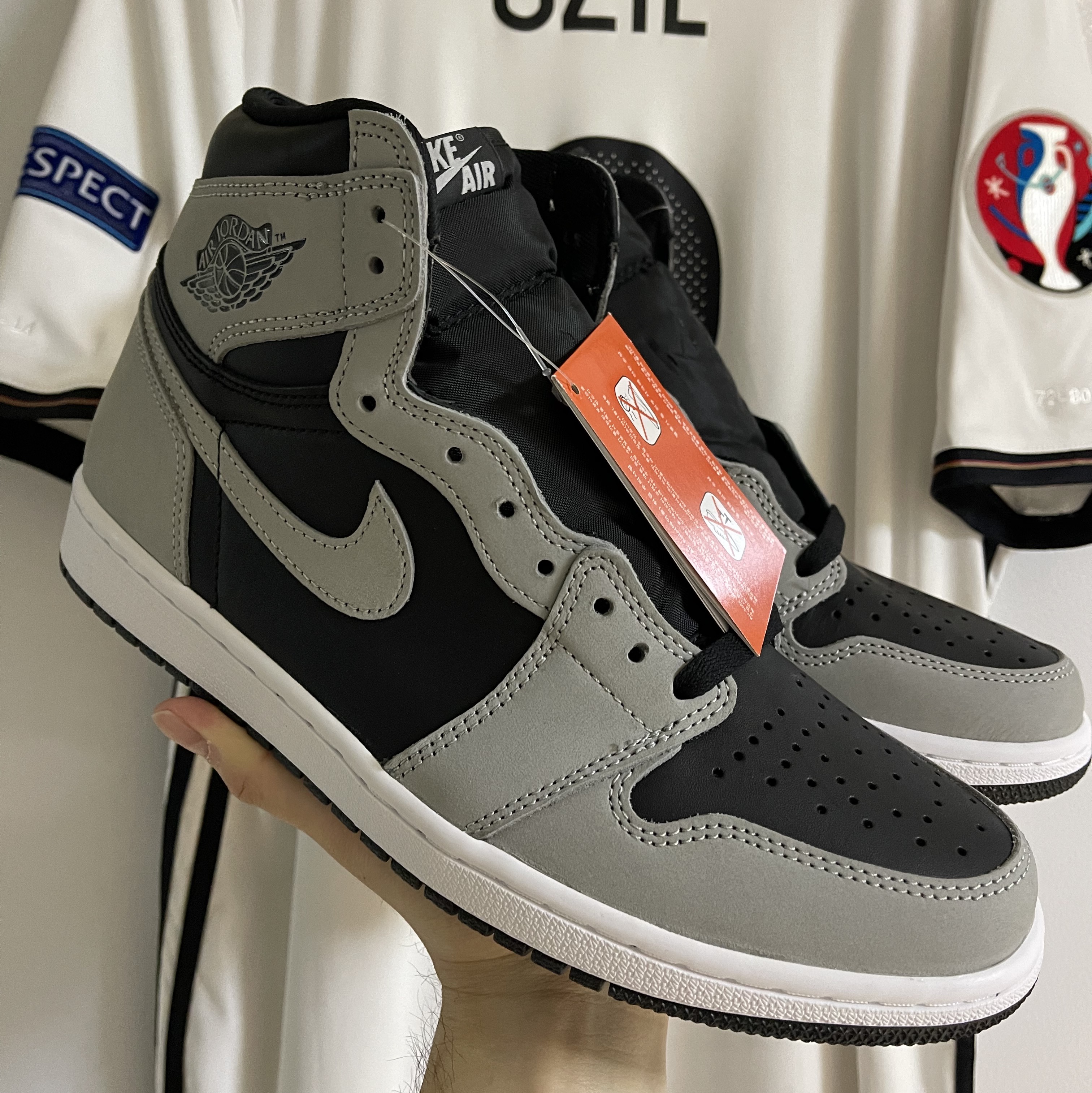 Jordan 1 Retro High OG Shadow 2.0 착용 스타일 - 2