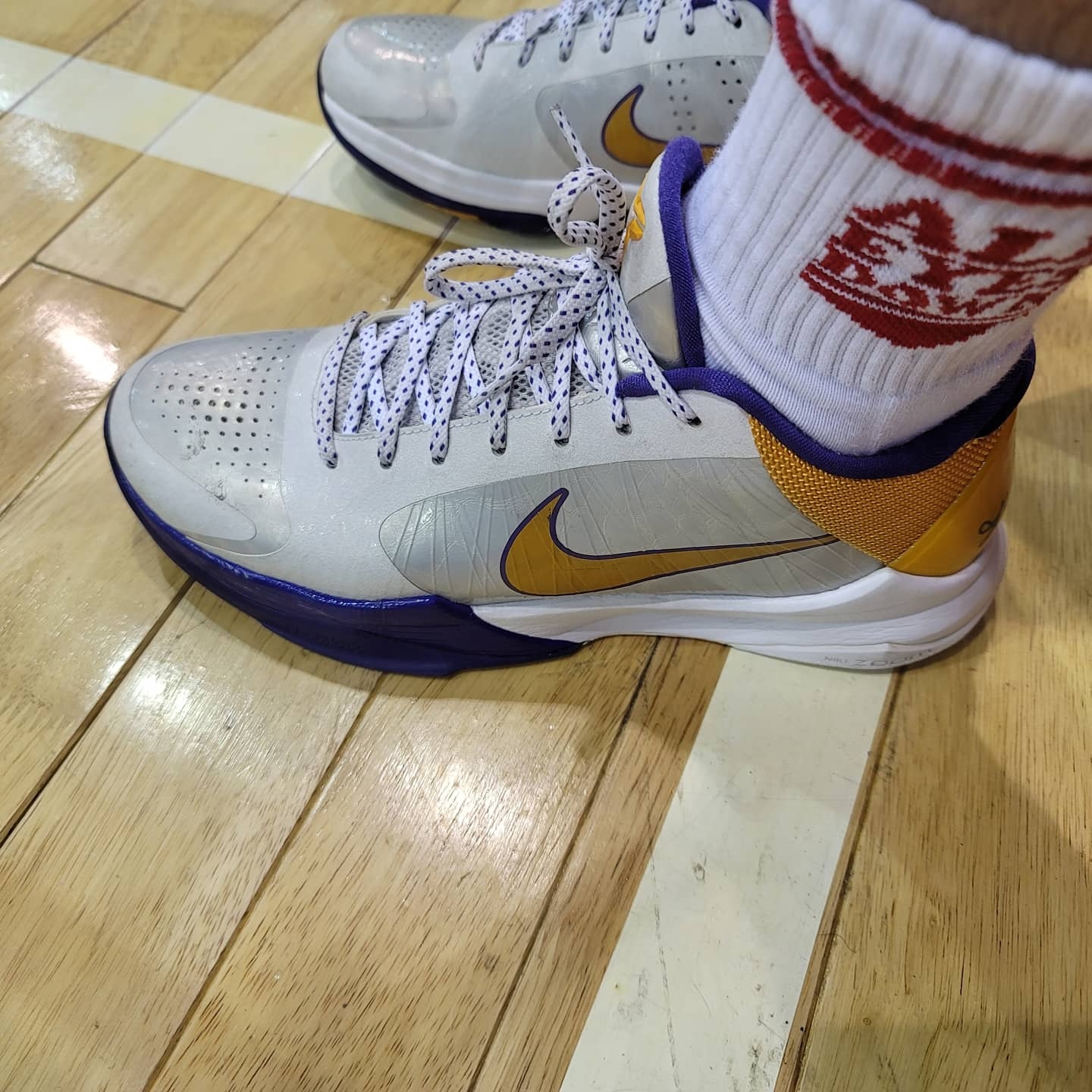 Nike Kobe 5 Lakers 착용 스타일