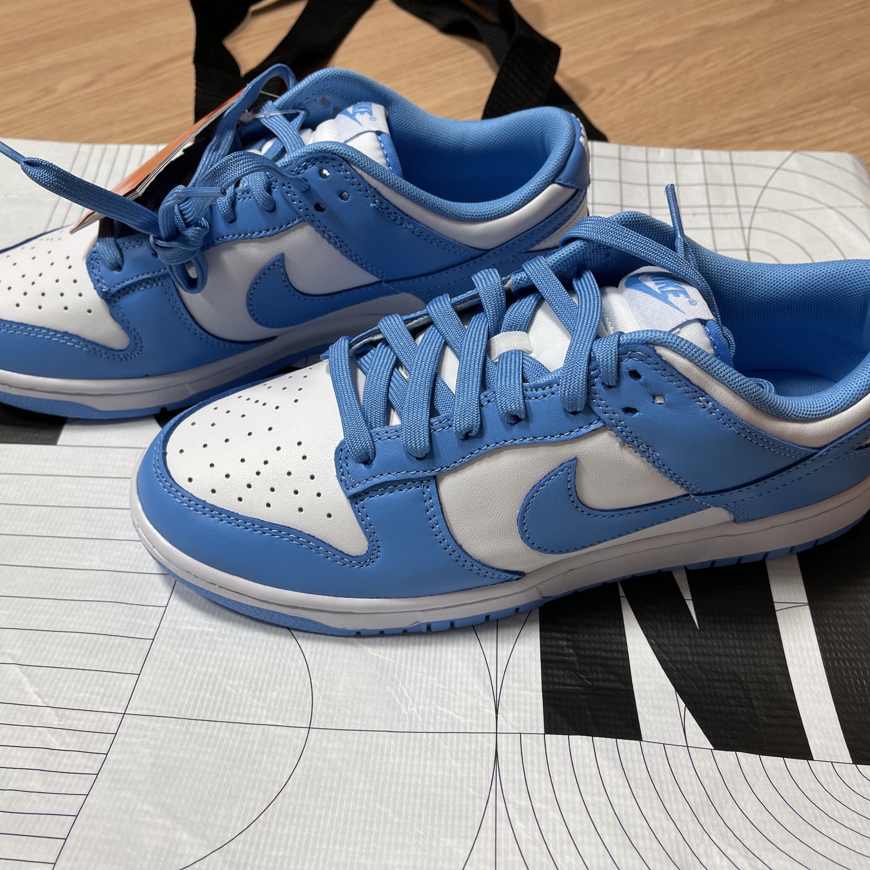 Nike Dunk Low Retro University Blue 착용 스타일