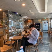 KREAM 프로필 이미지