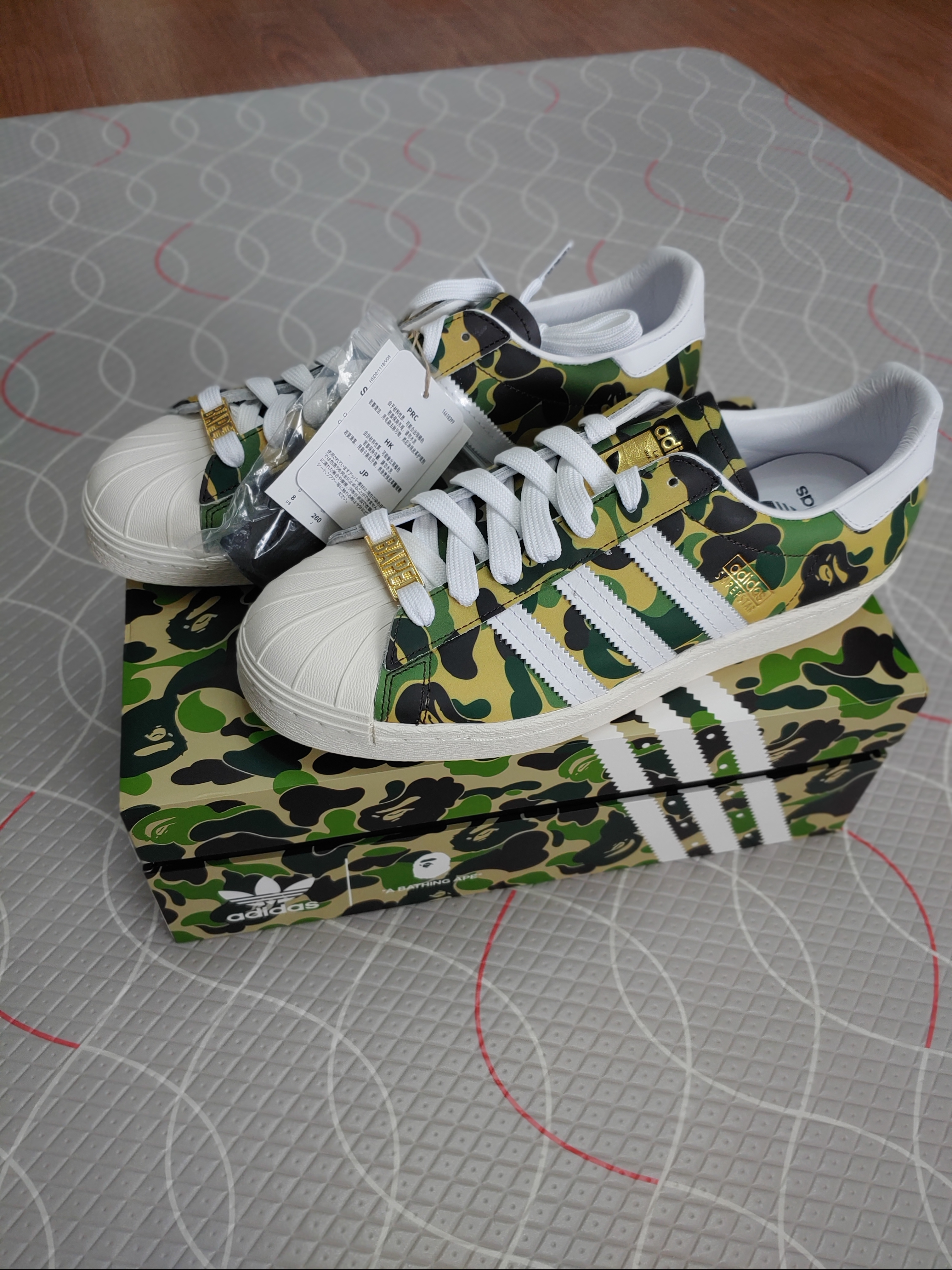 Adidas x BAPE Superstar 80s Green Camo 착용 스타일 - 2