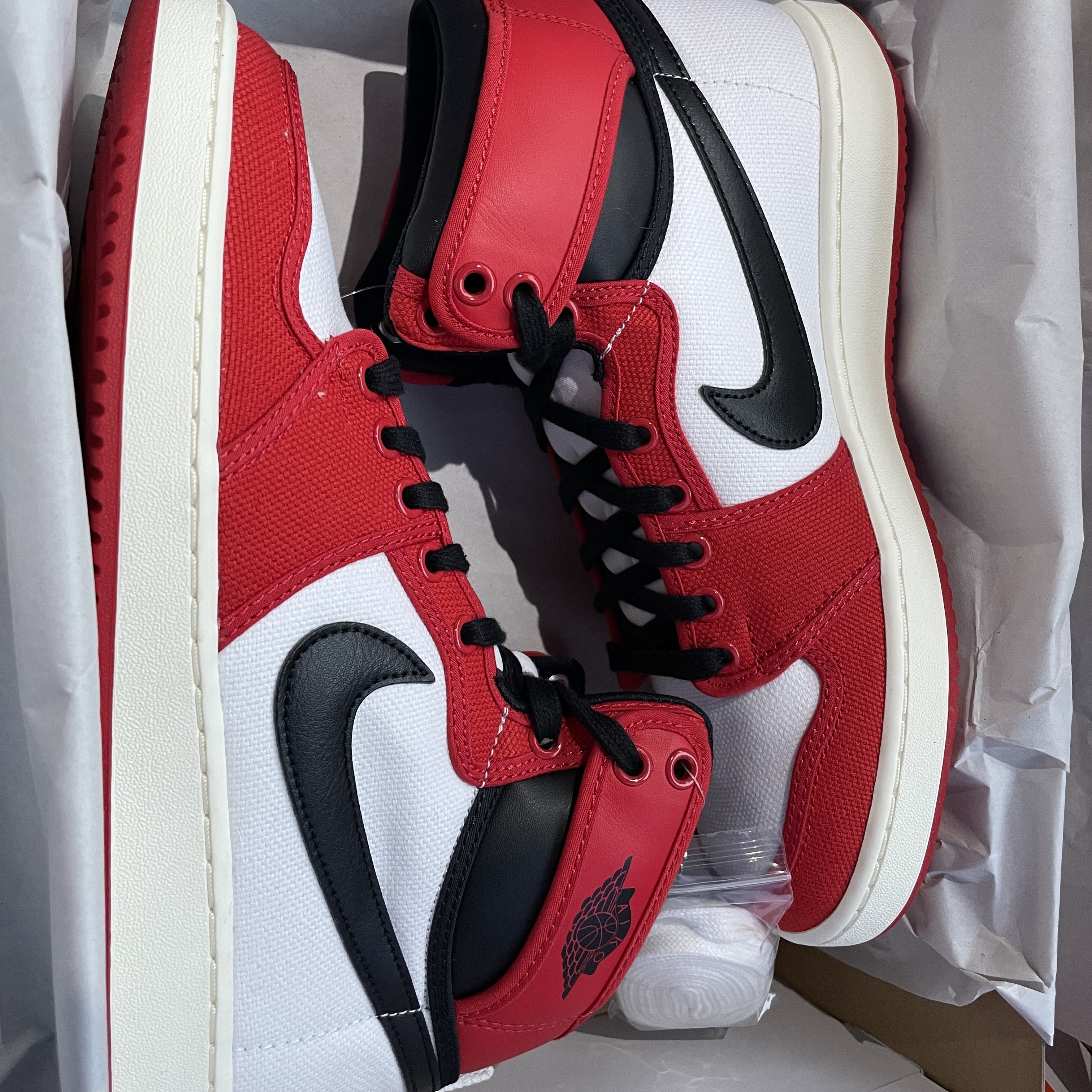 Jordan 1 KO Chicago 2021 착용 스타일 - 4