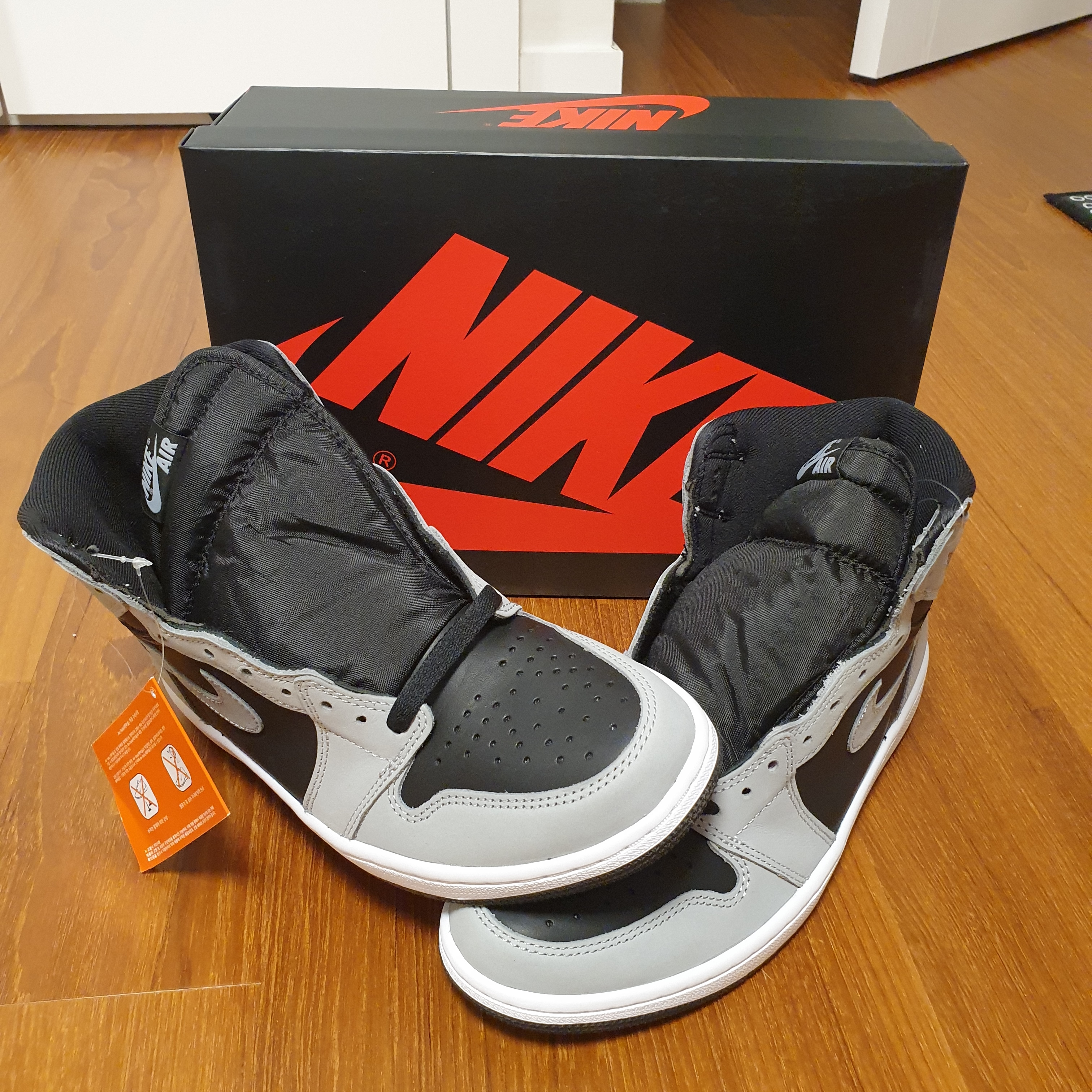 Jordan 1 Retro High OG Shadow 2.0 착용 스타일 - 2