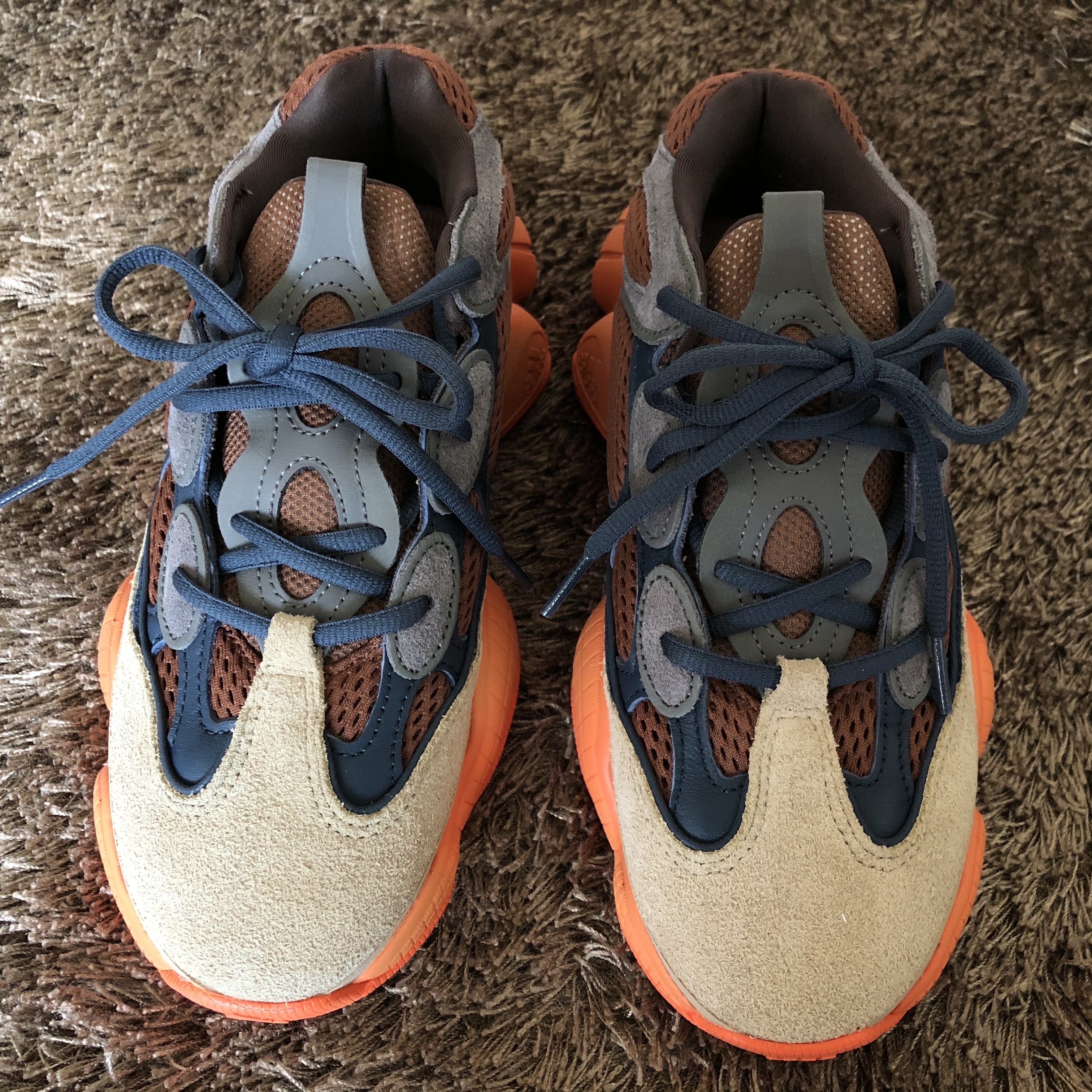 Adidas Yeezy 500 Enflame 착용 스타일 - 4
