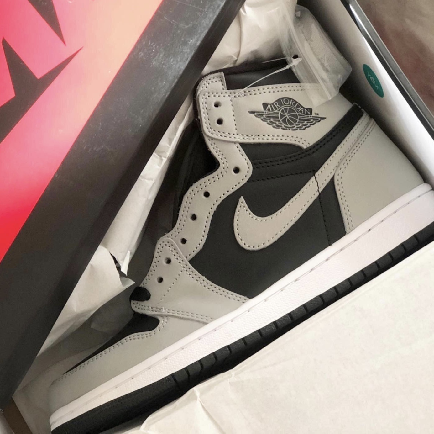 Jordan 1 Retro High OG Shadow 2.0 착용 스타일 - 1