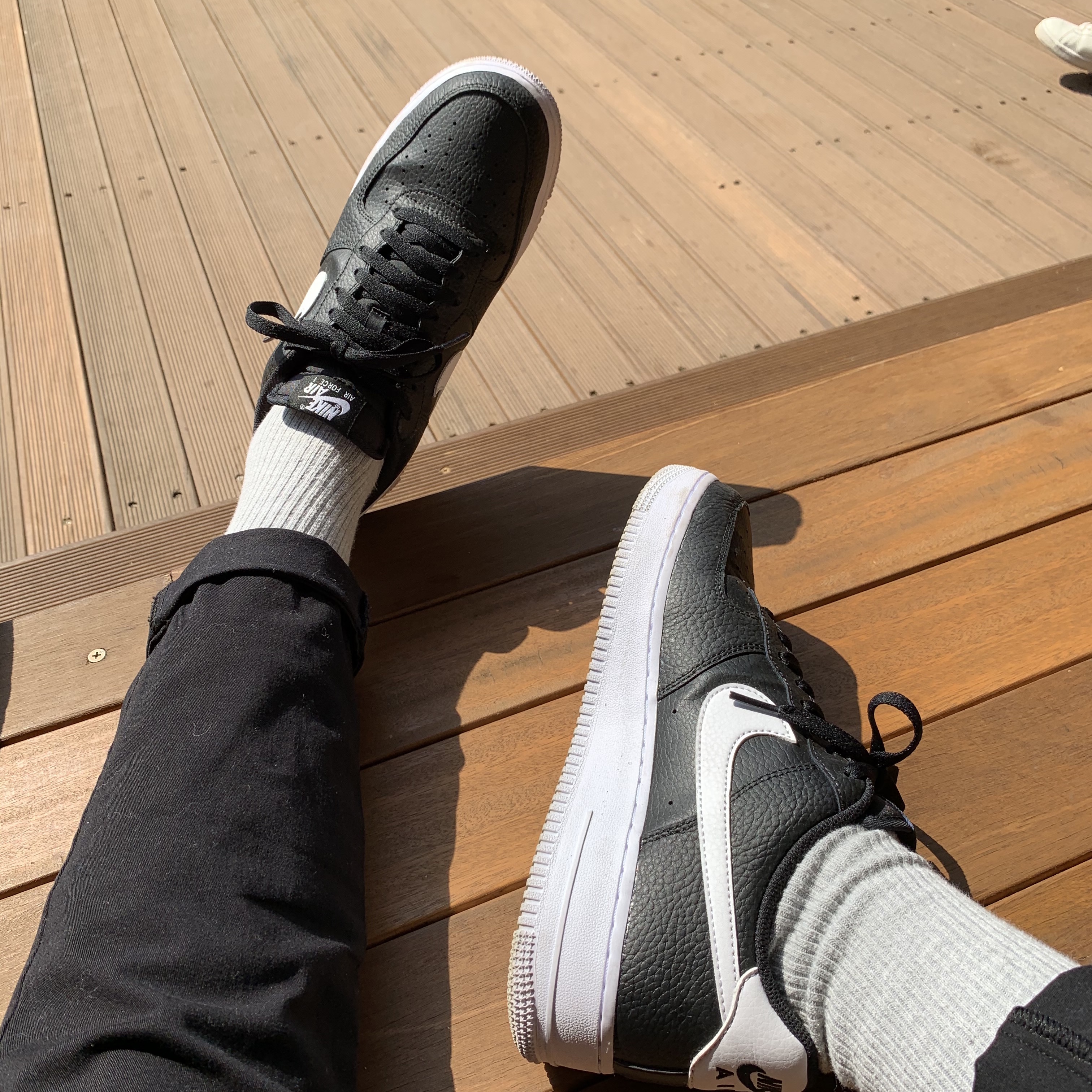 Nike Air Force 1 '07 Black White 착용 스타일