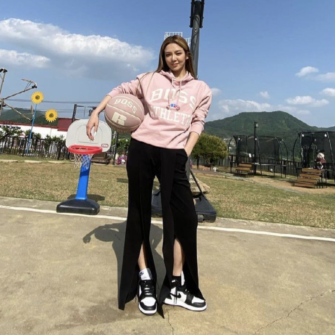 Jordan 1 Retro High OG Black White 2014, (GS) Jordan 1 Retro High OG Black White 2014 착용 스타일 - 4