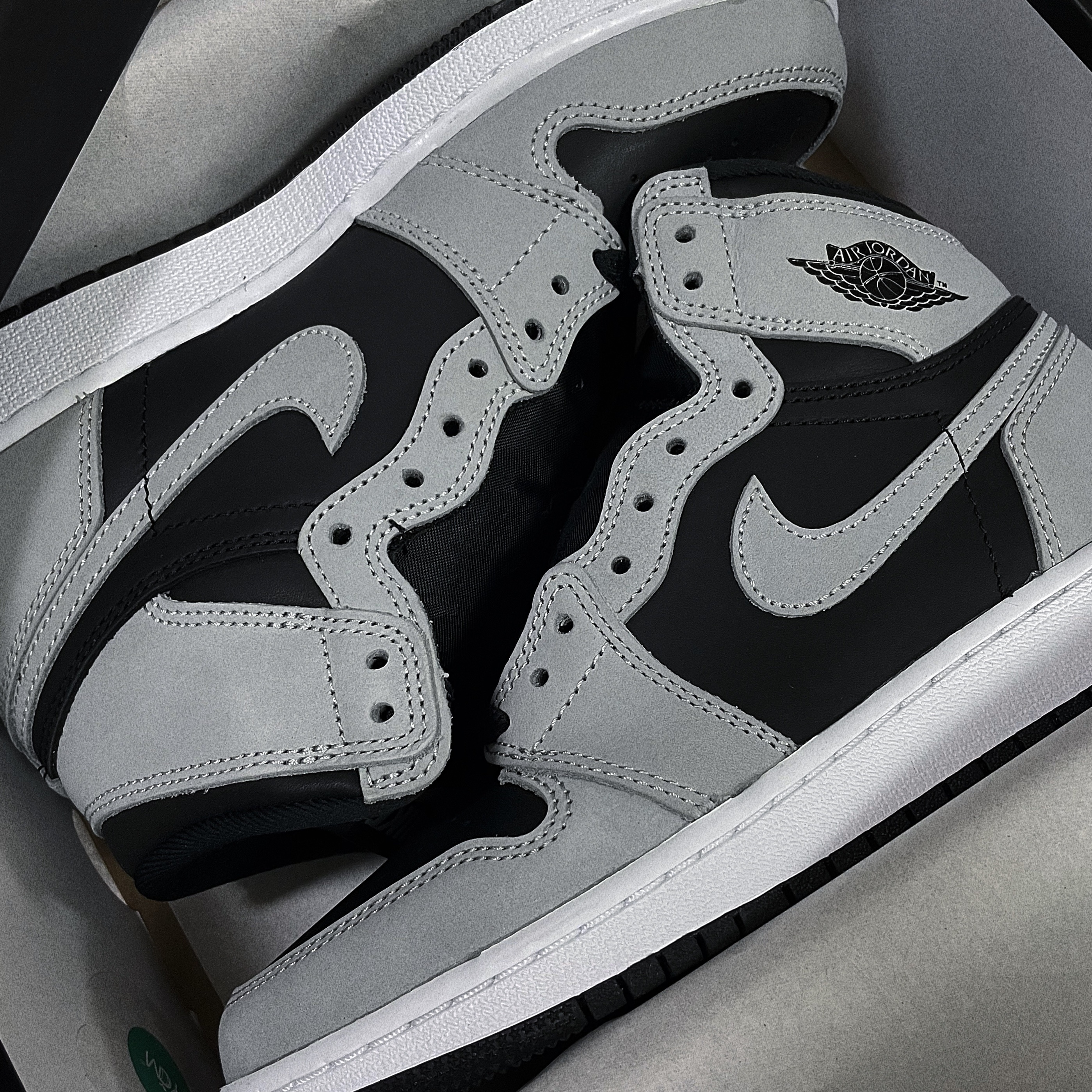 (GS) Jordan 1 Retro High OG Shadow 2.0, Jordan 1 Retro High OG Shadow 2.0 착용 스타일