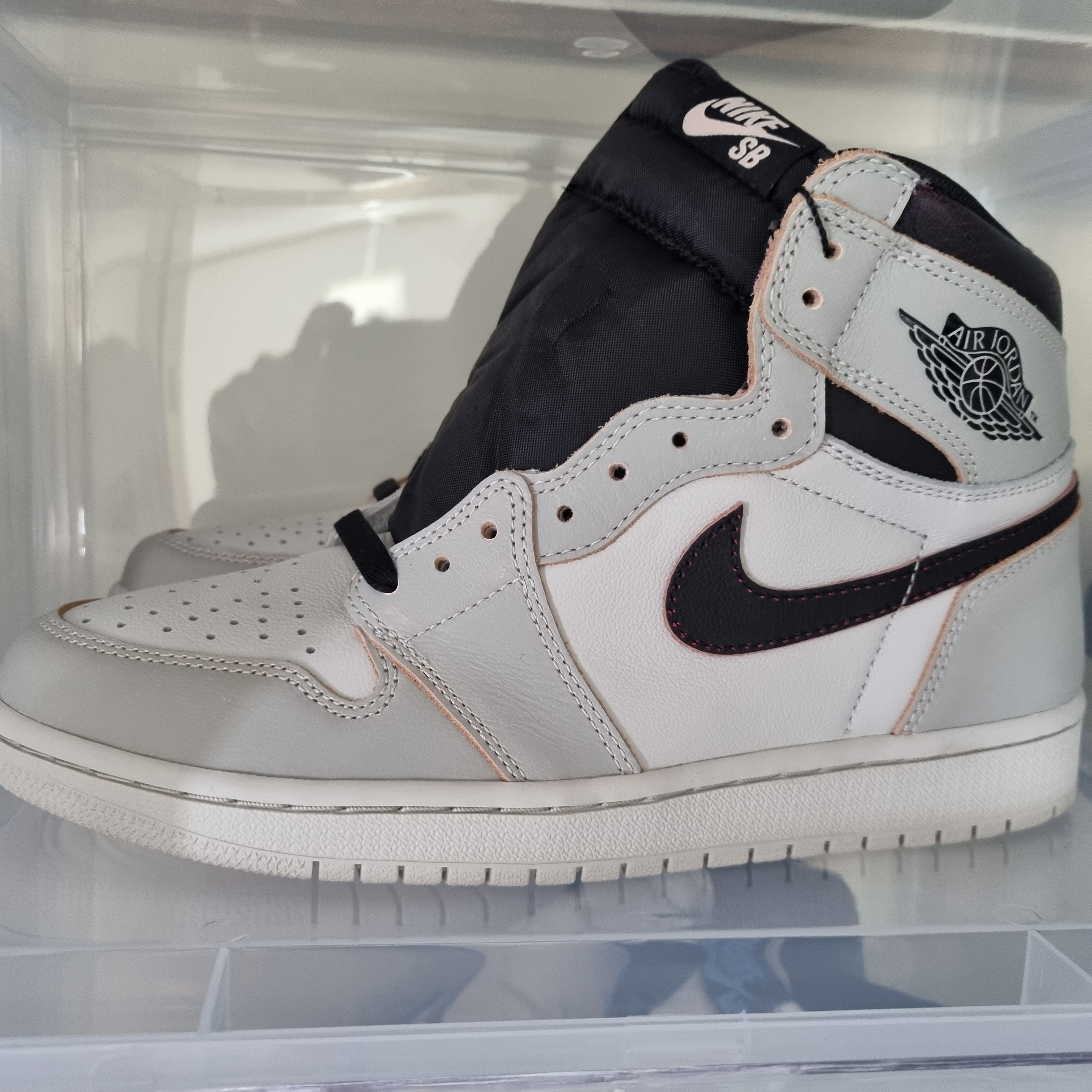 Jordan 1 Retro High OG Defiant SB NYC to Paris 착용 스타일