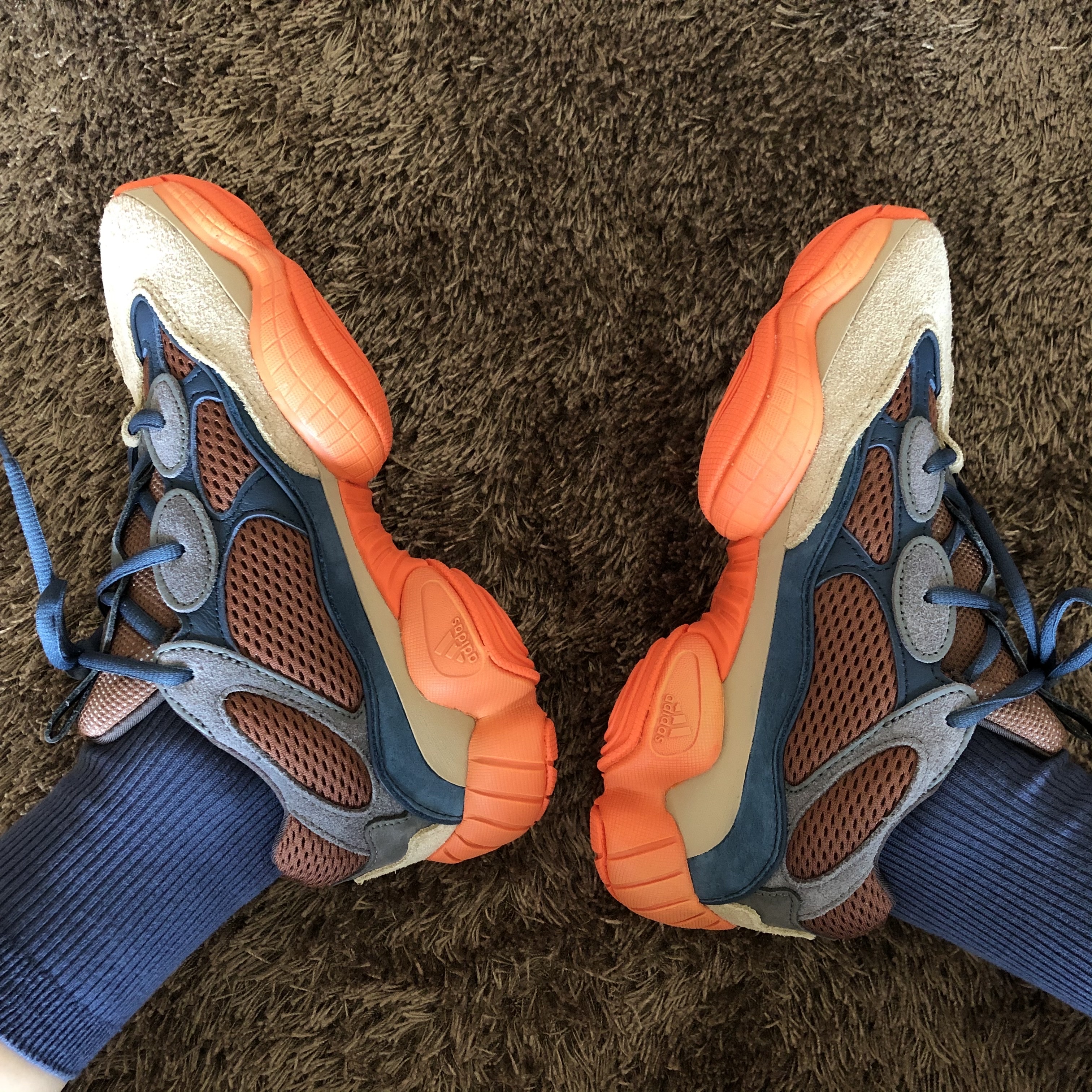 Adidas Yeezy 500 Enflame 착용 스타일 - 1