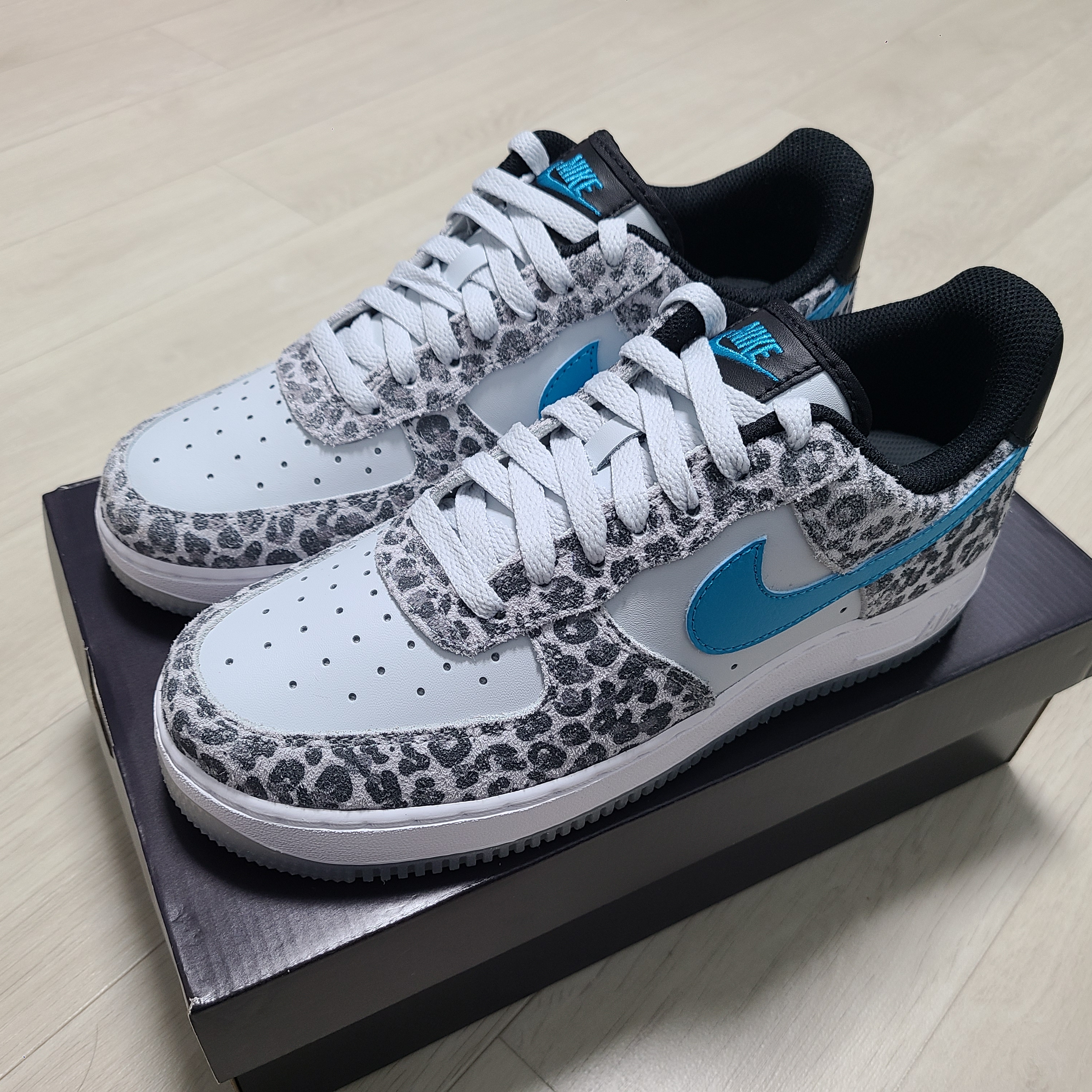 Nike Air Force 1 '07 PRM Pure Platinum 착용 스타일 - 2