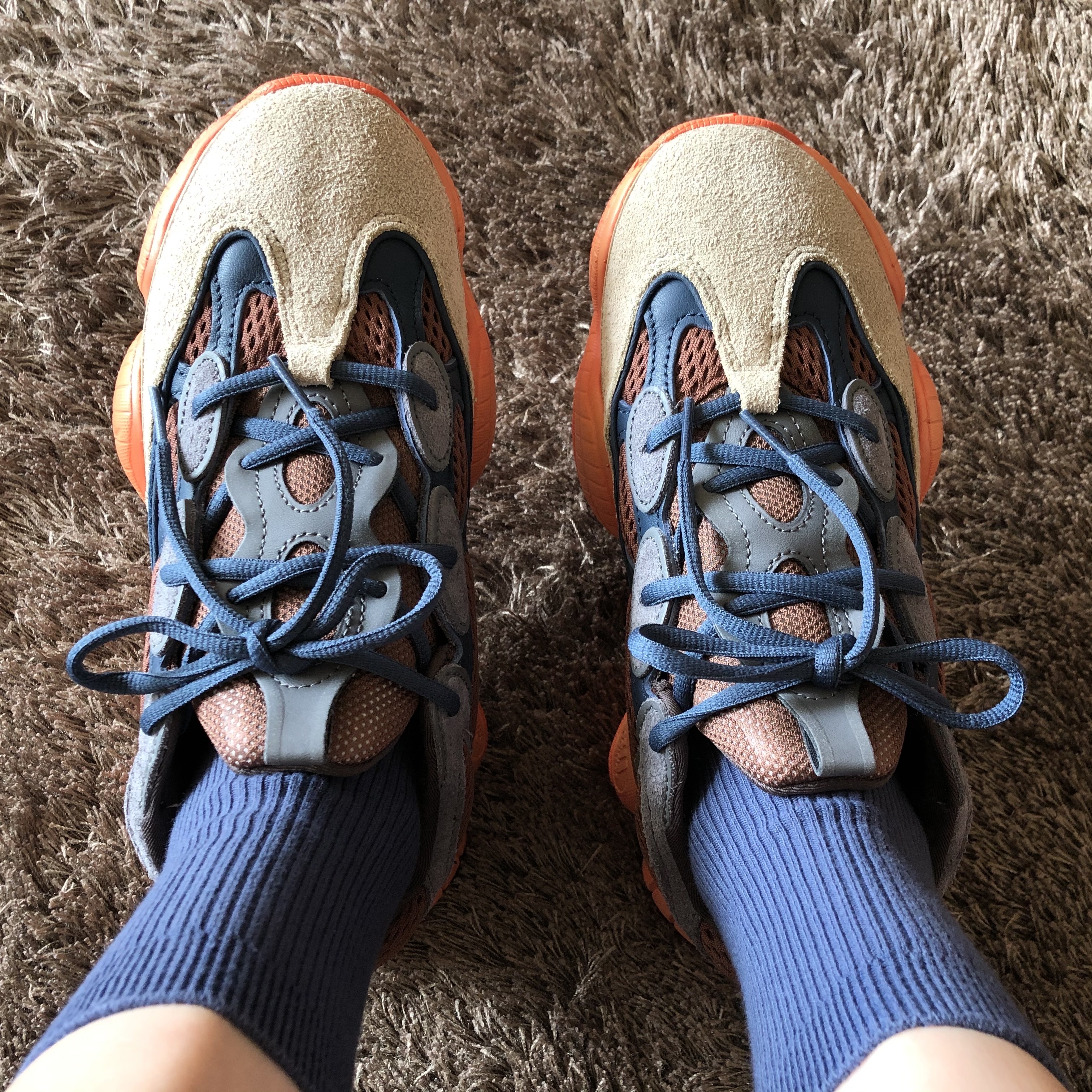 Adidas Yeezy 500 Enflame 착용 스타일 - 2