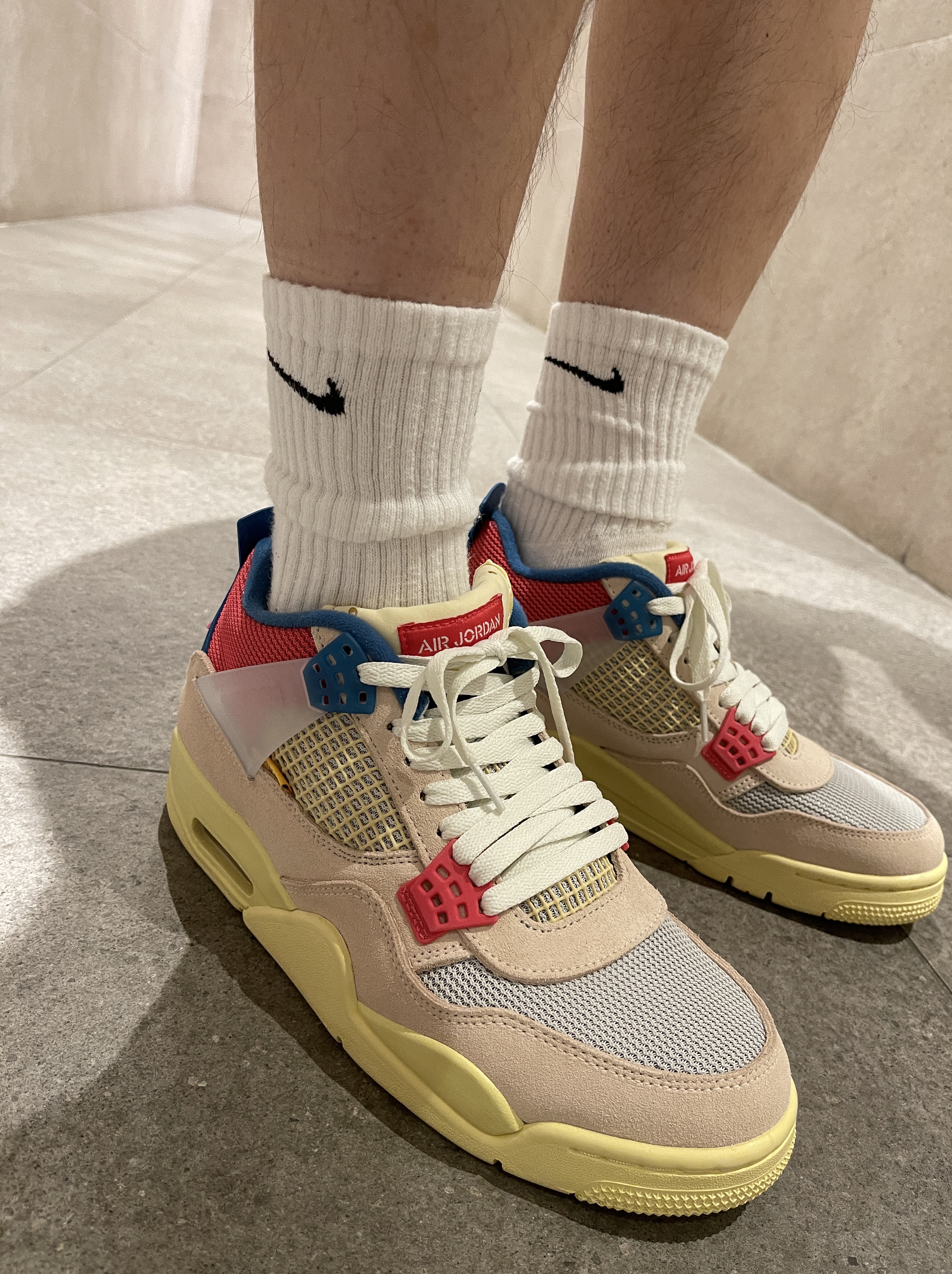 Jordan 4 x Union Retro Guava Ice, Jordan x Union The J L/S T-Shirt 착용 스타일 - 2