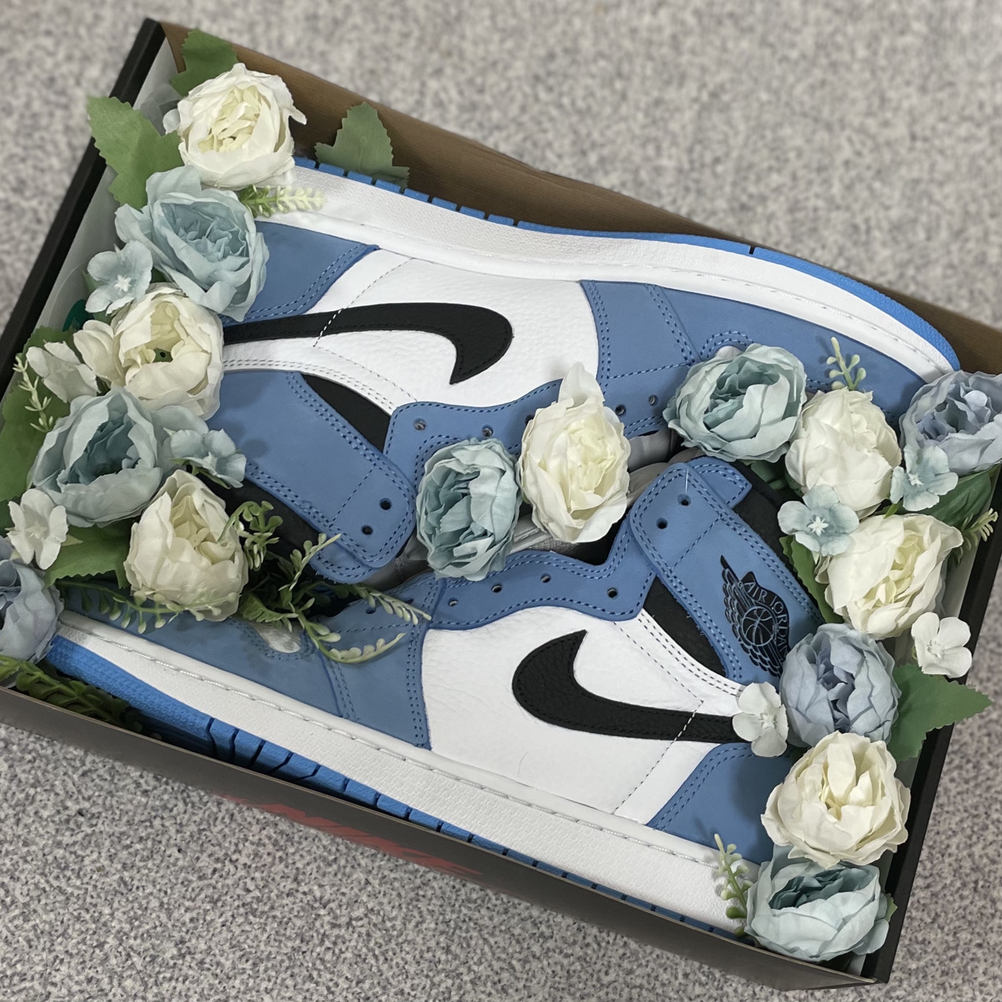 Jordan 1 Retro High OG University Blue, (GS) Jordan 1 Retro High OG University Blue 착용 스타일