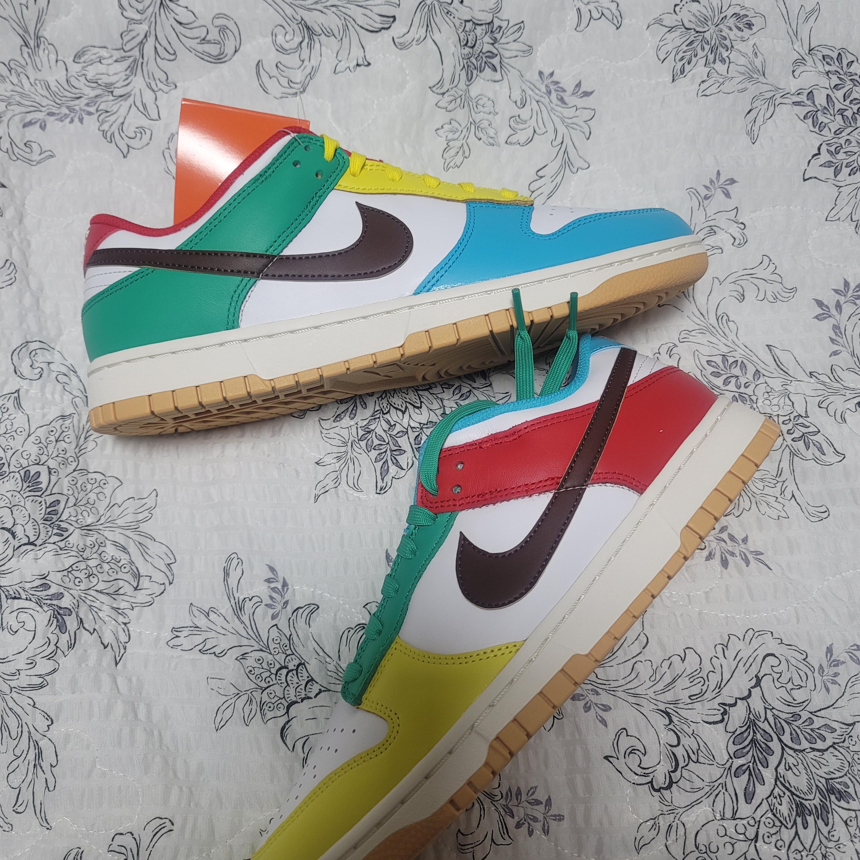 Nike Dunk Low SE Free.99 White ์ฐฉ์ฉ ์คํ์ผ - 1