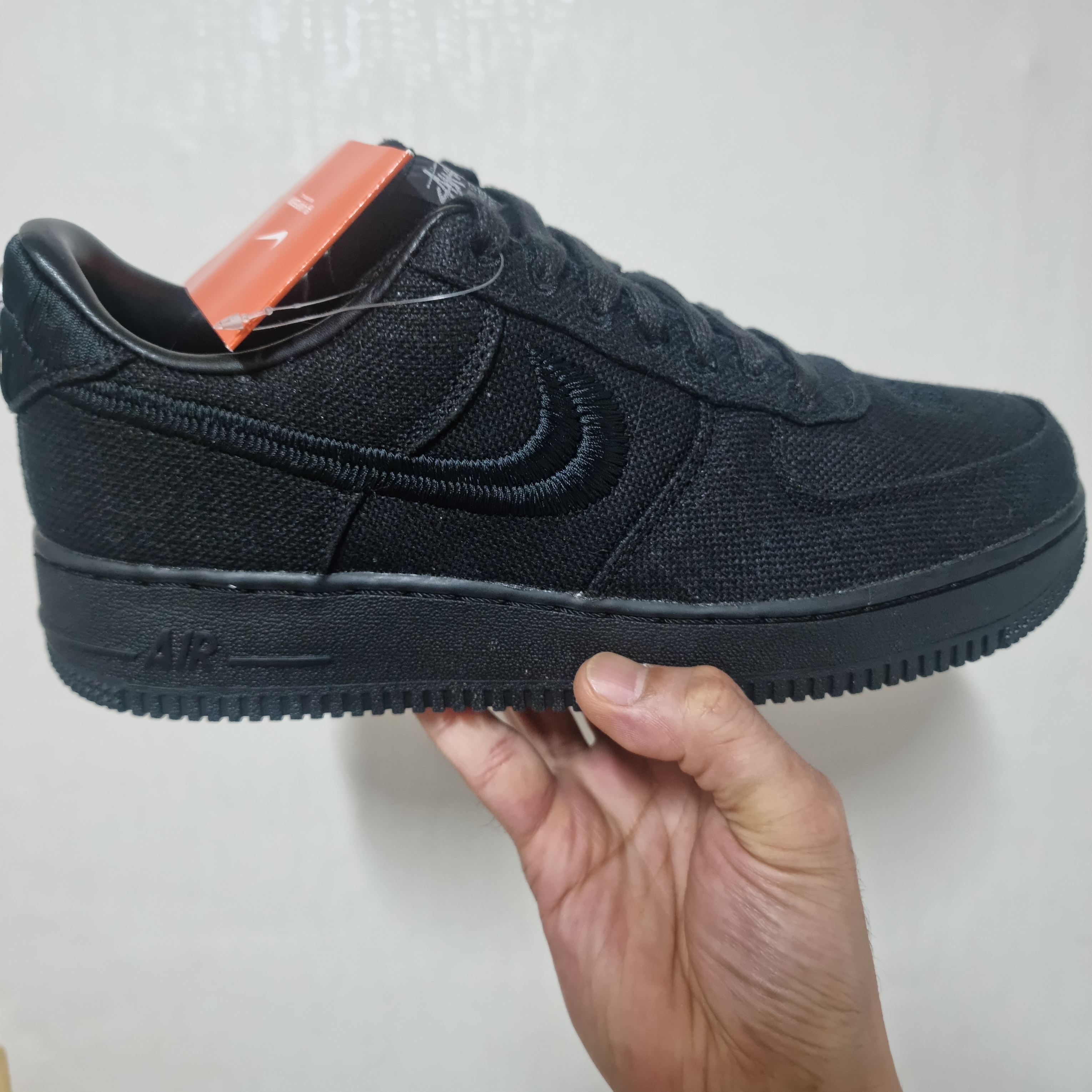 Nike x Supreme Air Force 1 Low White, Nike x Stussy Air Force 1 Low Triple Black 착용 스타일 - 5