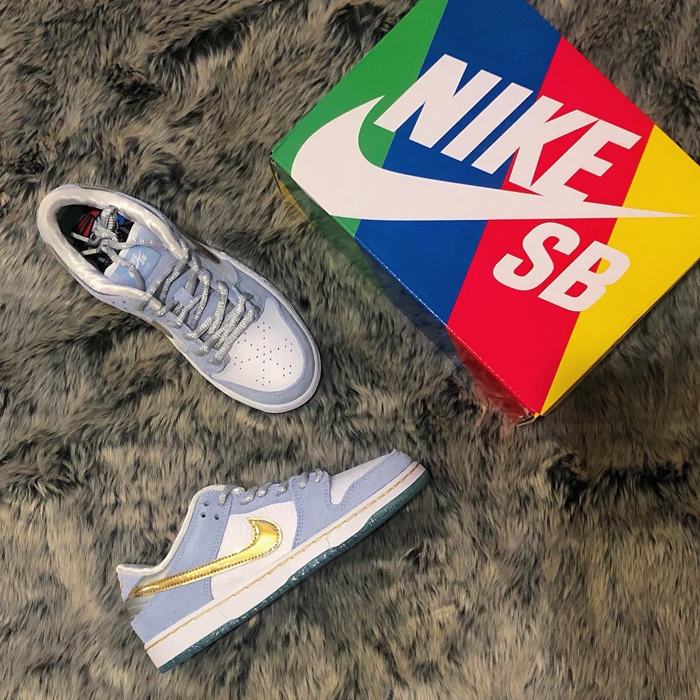Nike x Sean Cliver SB Dunk Low Holiday Special 착용 스타일 - 1