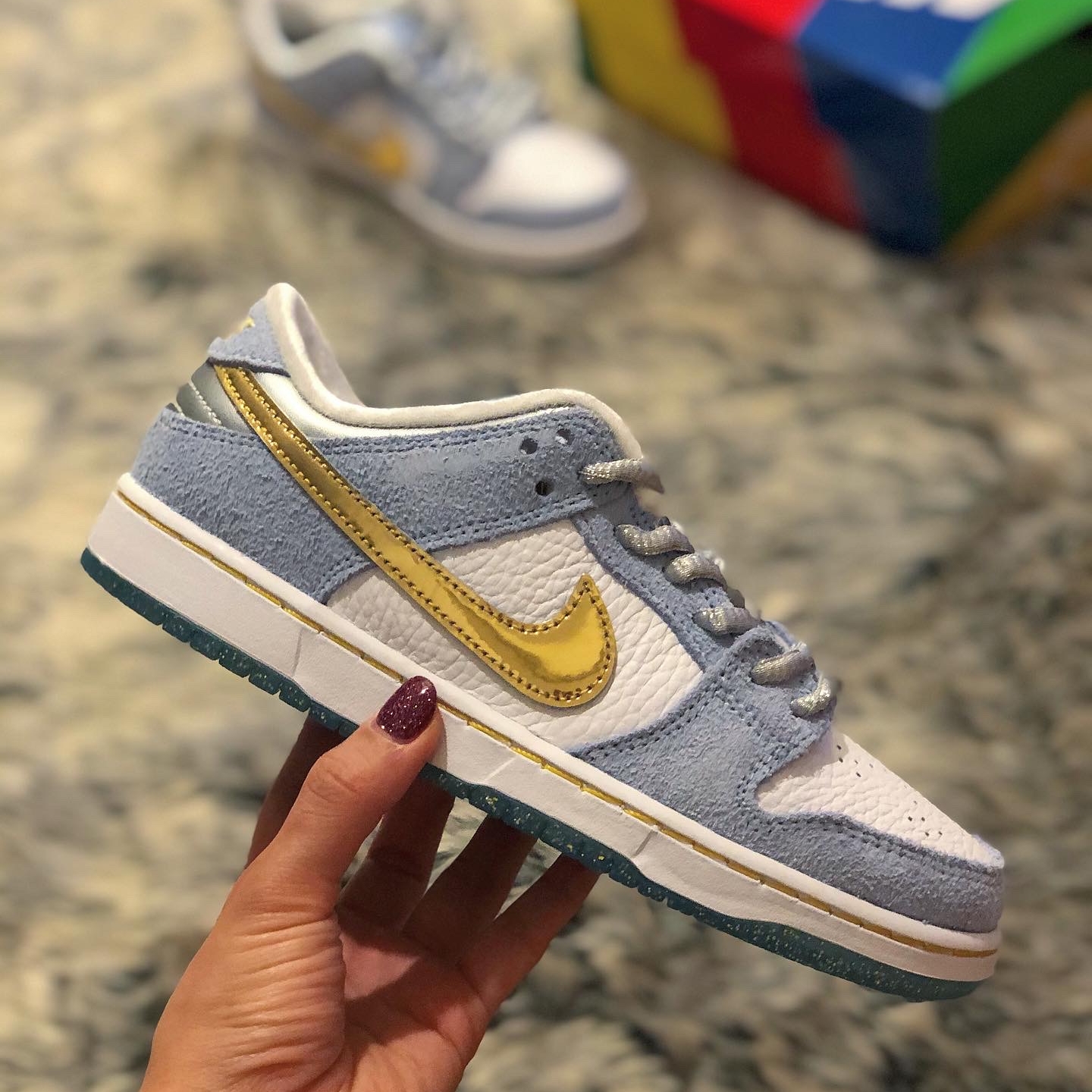 Nike x Sean Cliver SB Dunk Low Holiday Special 착용 스타일 - 2