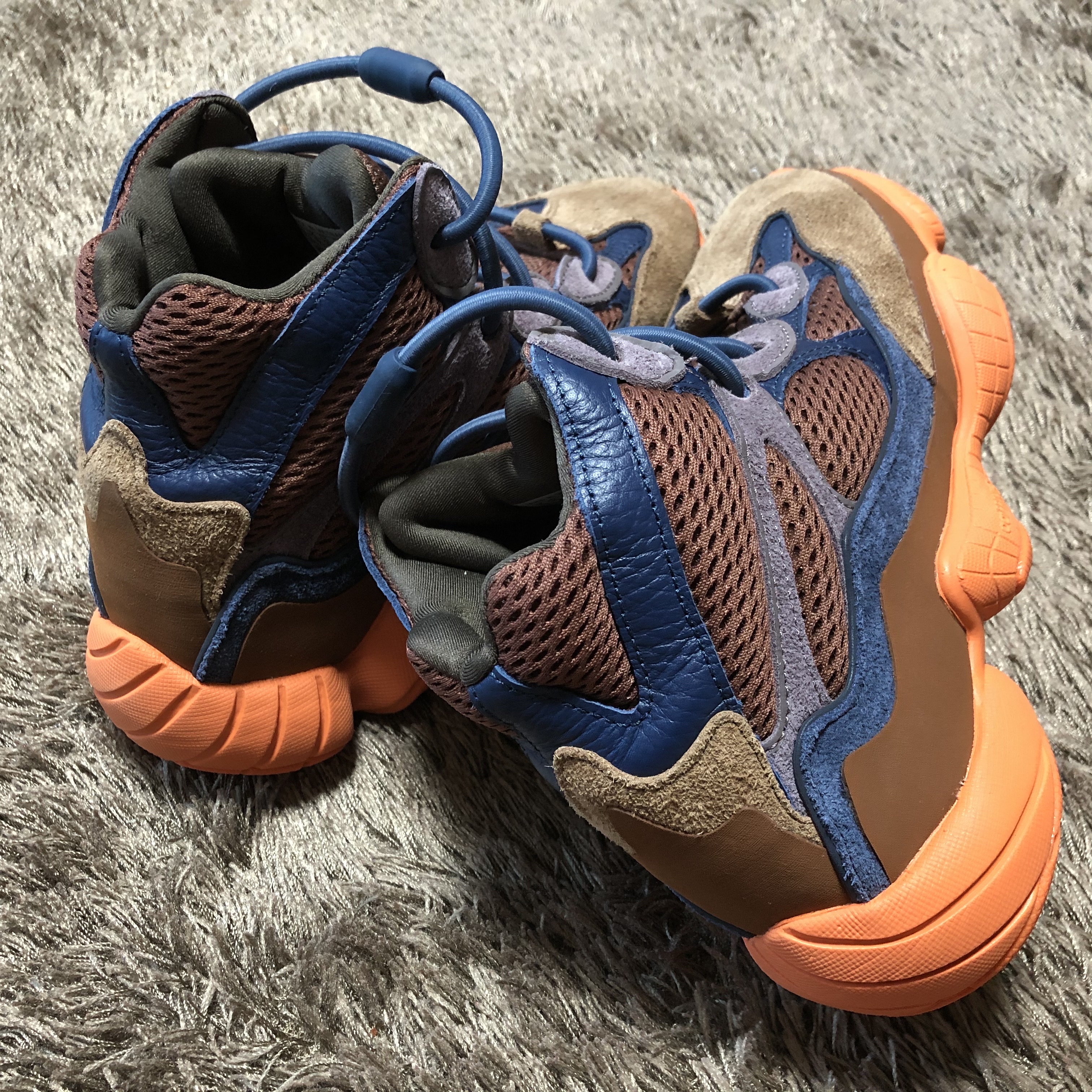 Adidas Yeezy 500 High Tactile Orange 착용 스타일 - 5
