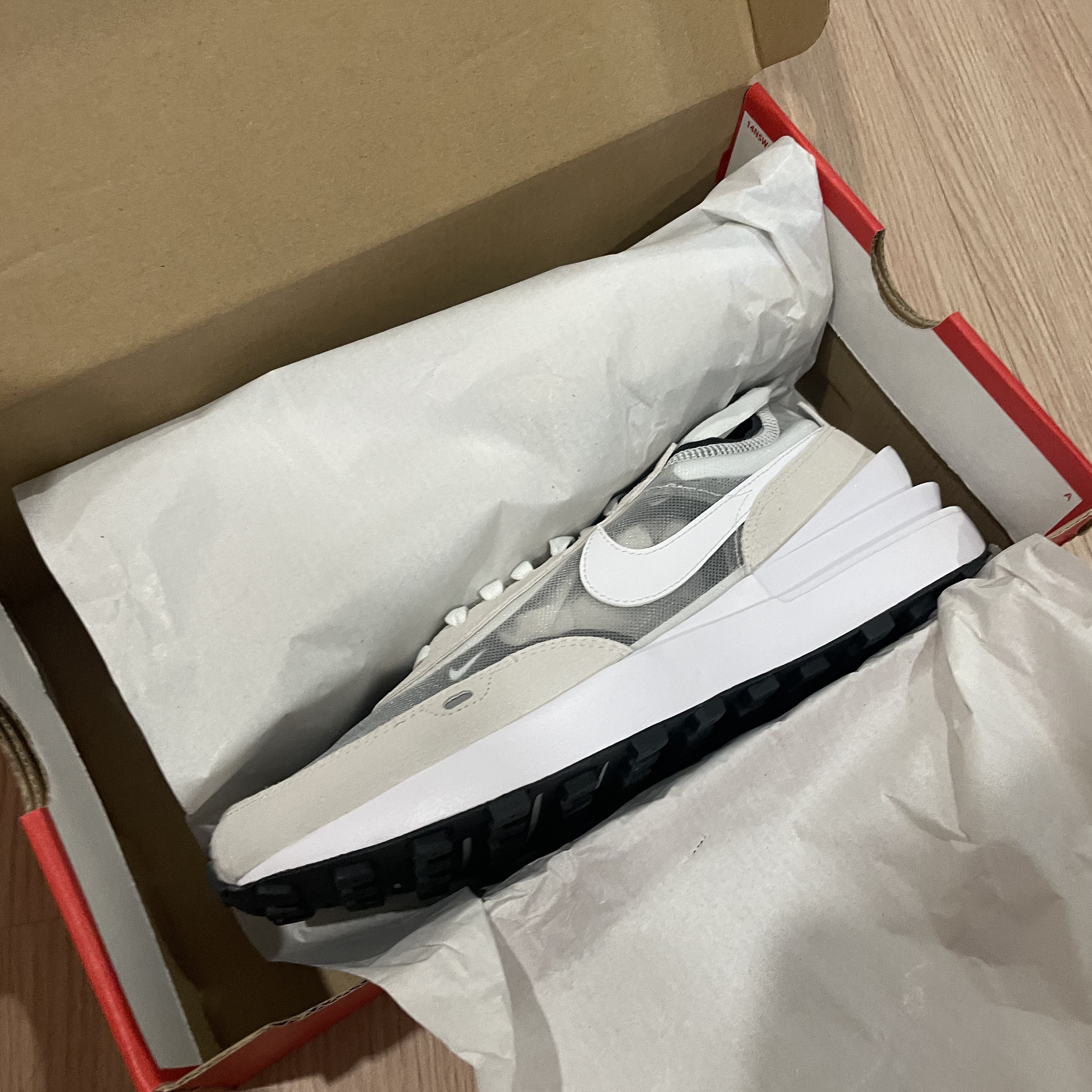 Nike Waffle One Infinite Lilac 착용 스타일