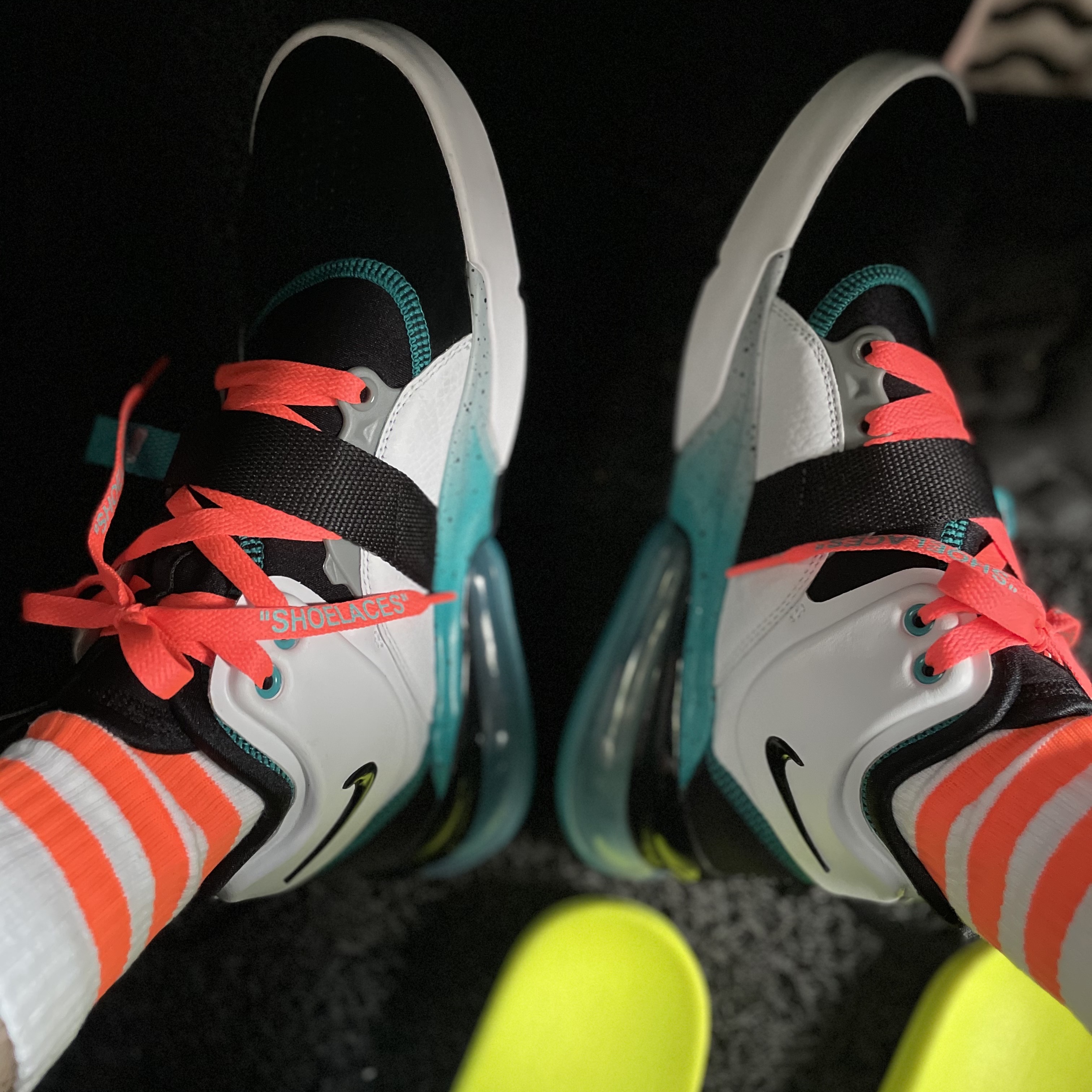 Nike Air Force 270 Command Force 착용 스타일