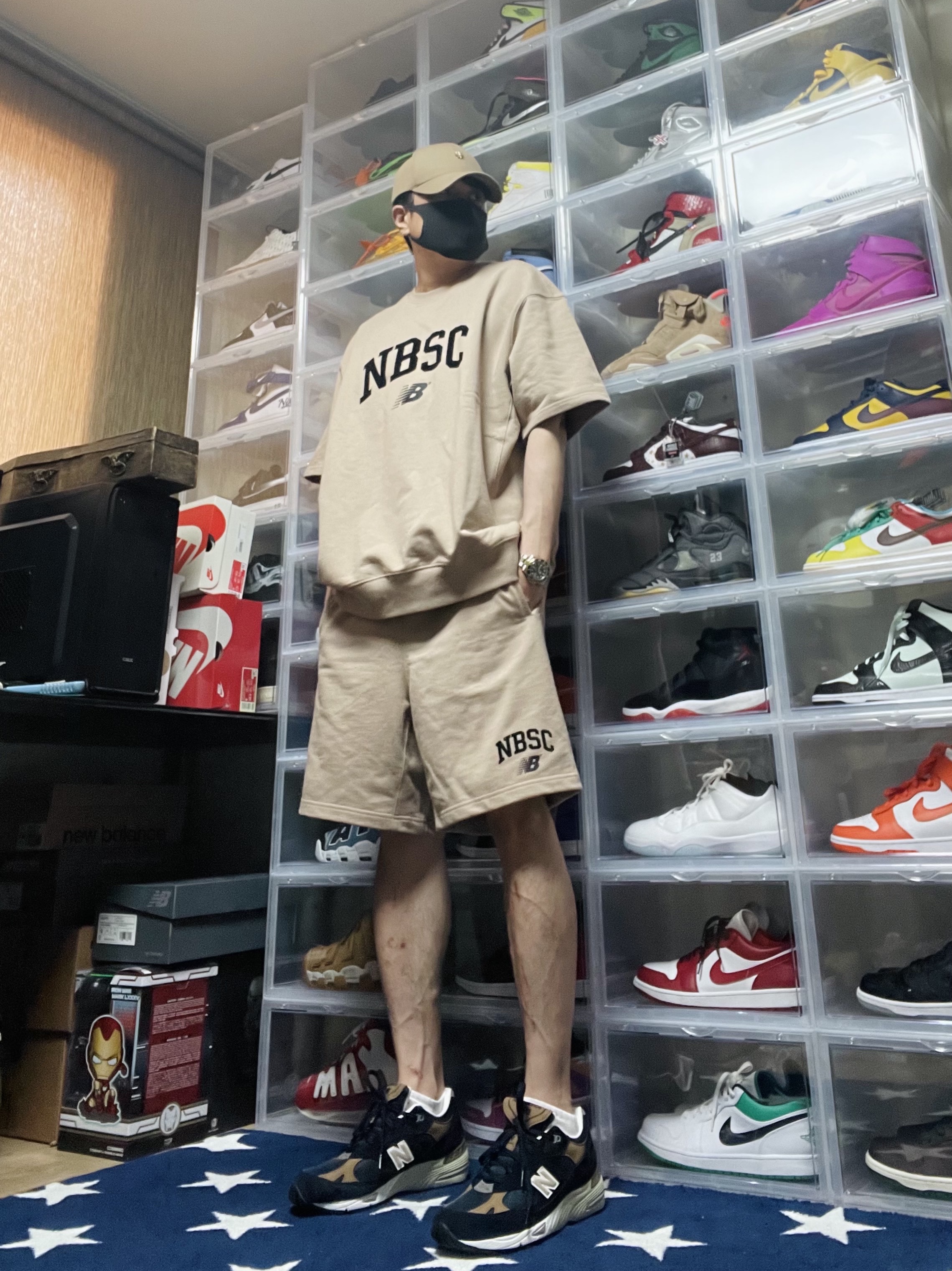 New Balance 991 Made in UK Navy Tan 착용 스타일 - 1
