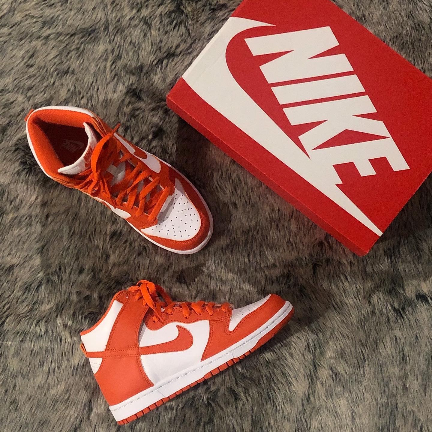 Nike Dunk High Retro Orange Blaze 착용 스타일 - 1