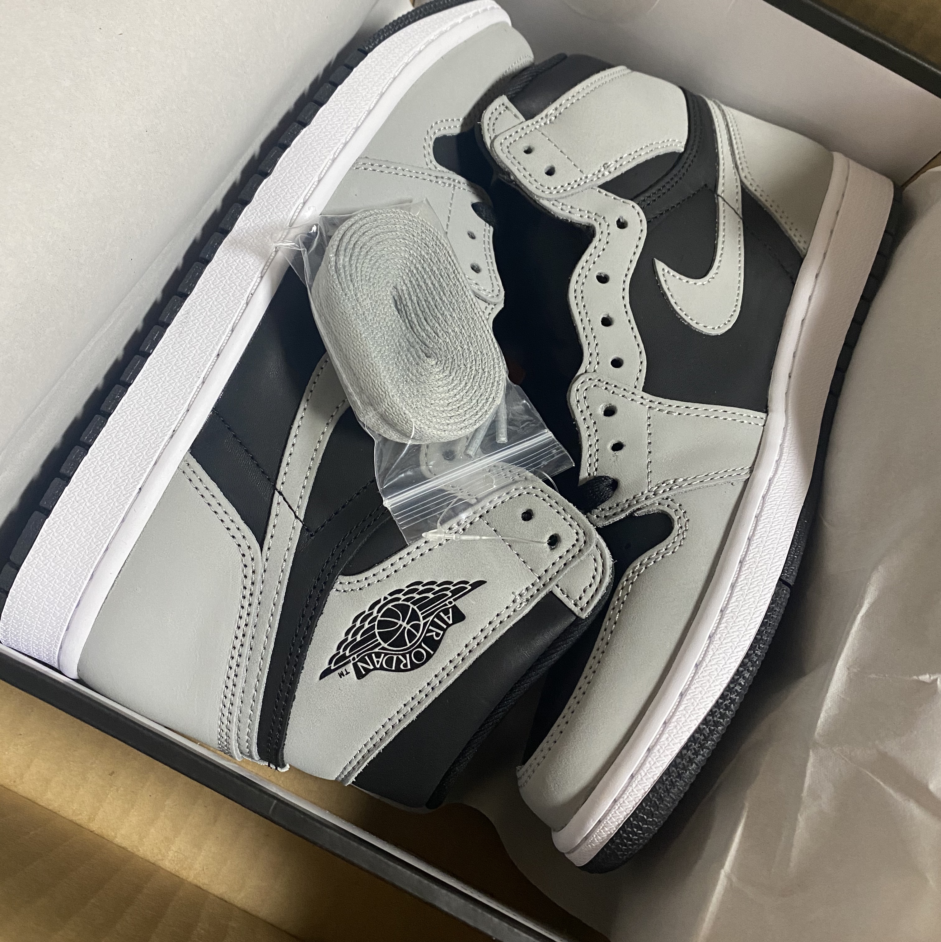 Jordan 1 Retro High OG Shadow 2.0 착용 스타일