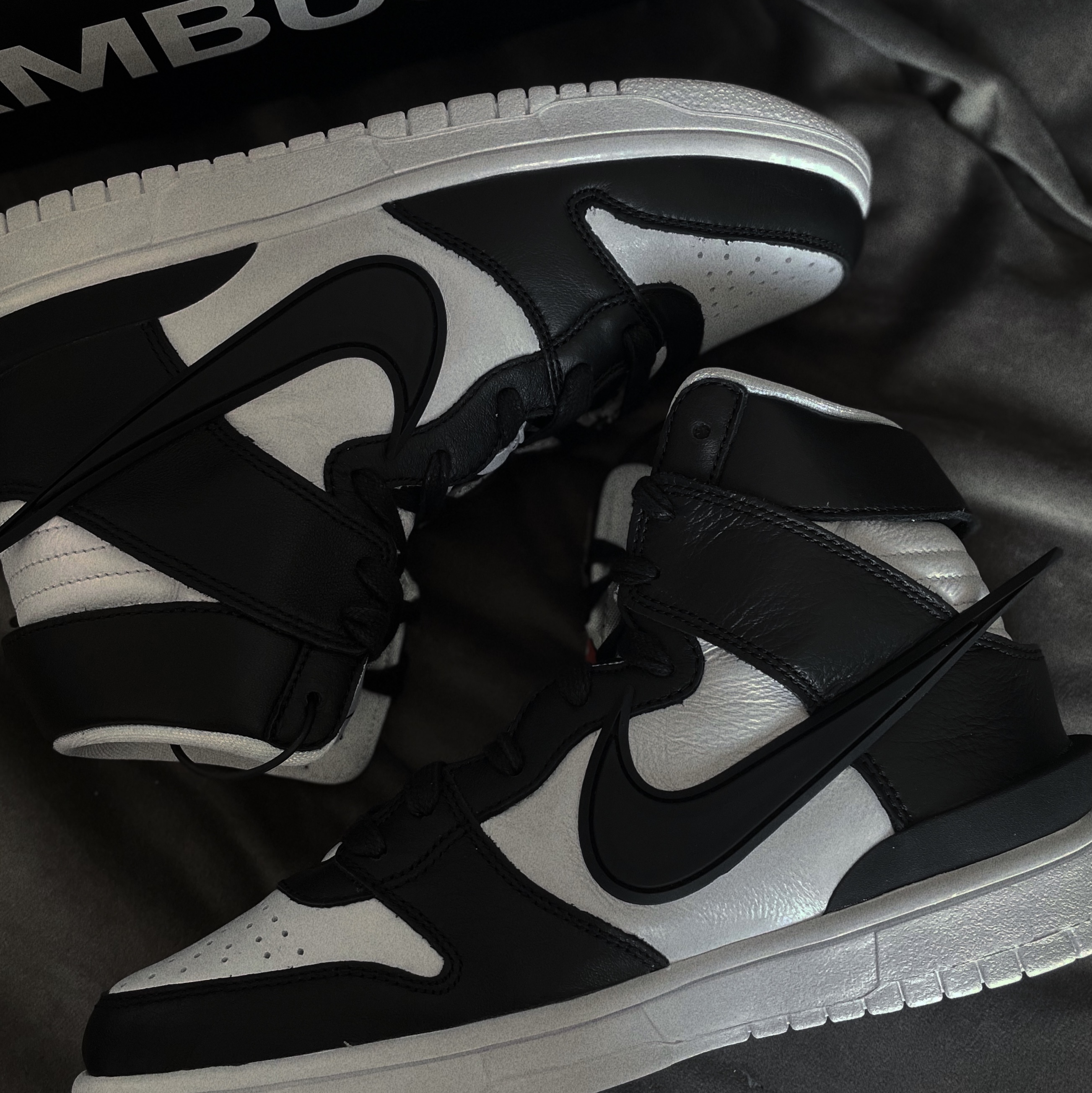 Nike x Ambush Dunk High Black 착용 스타일
