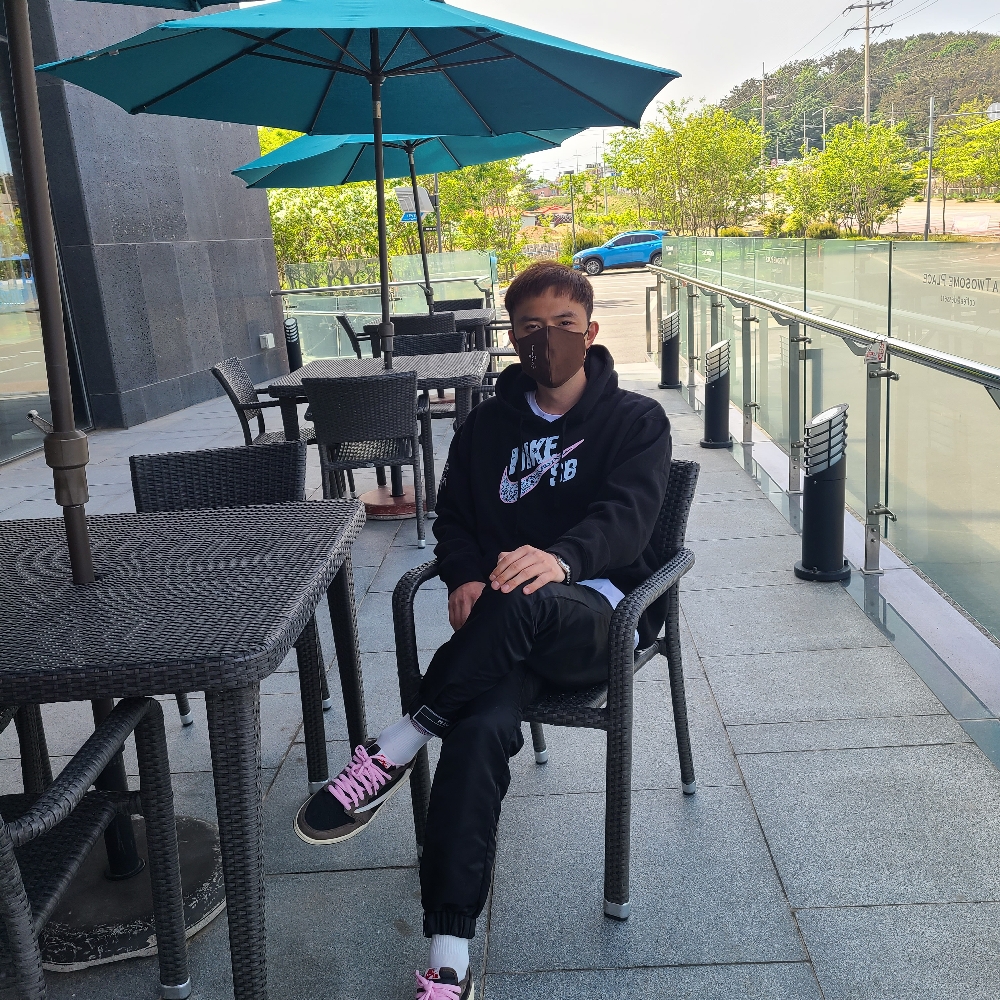 KREAM 프로필 이미지