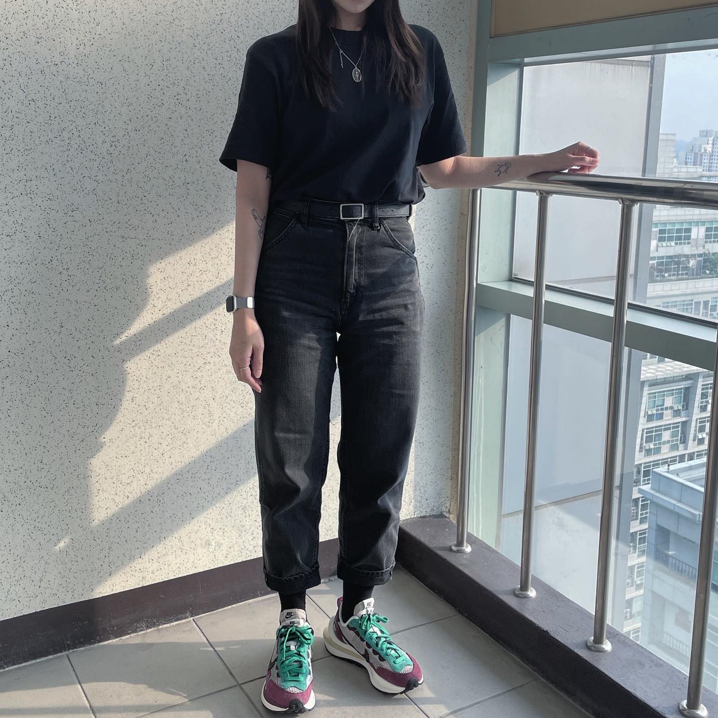Nike x Sacai VaporWaffle String & Black Villain Red 착용 스타일 - 1