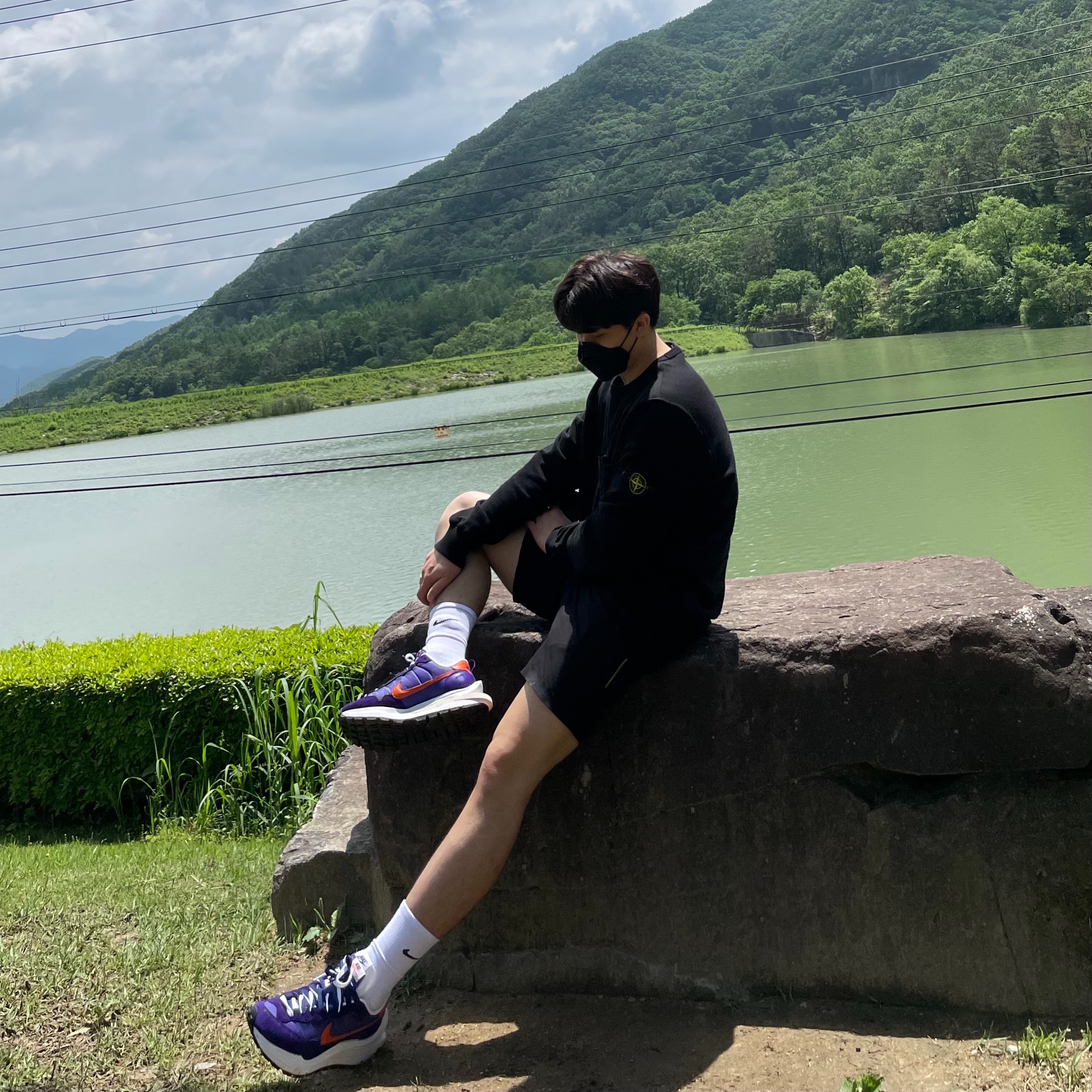 Nike x Sacai VaporWaffle Dark Iris 착용 스타일 - 1
