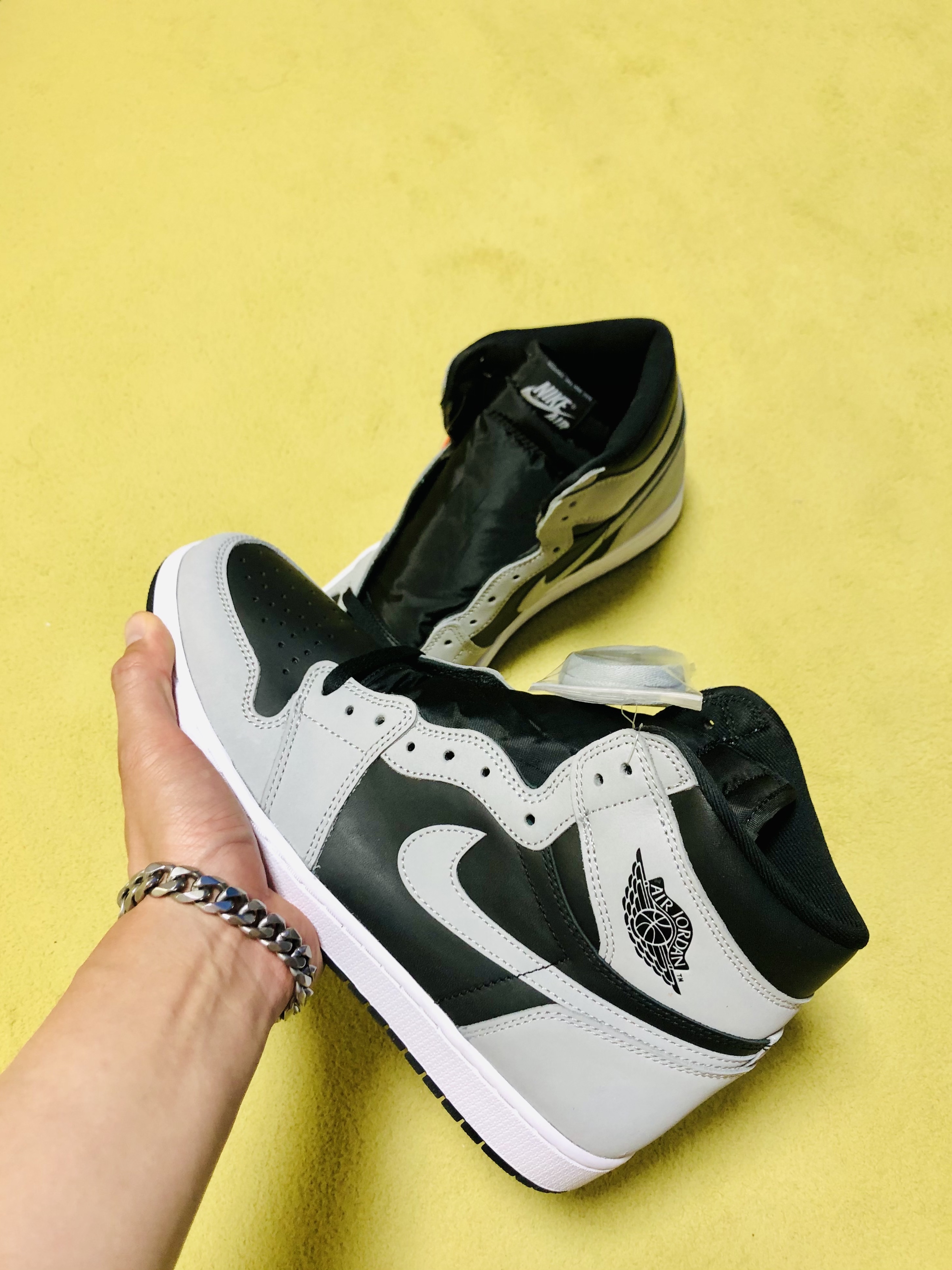Jordan 1 Retro High OG Shadow 2.0 착용 스타일 - 4
