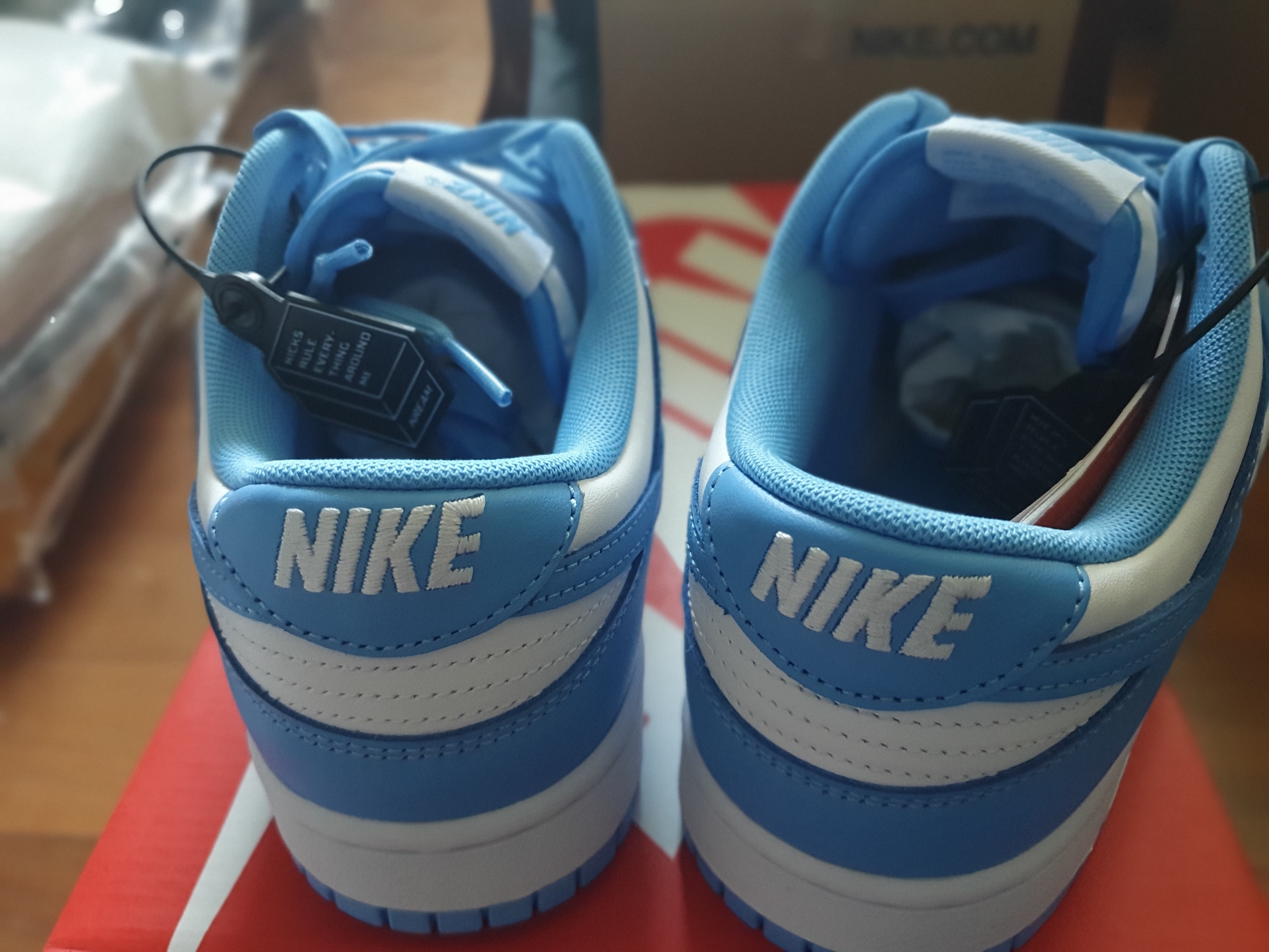 Nike Dunk Low Retro University Blue 착용 스타일 - 2