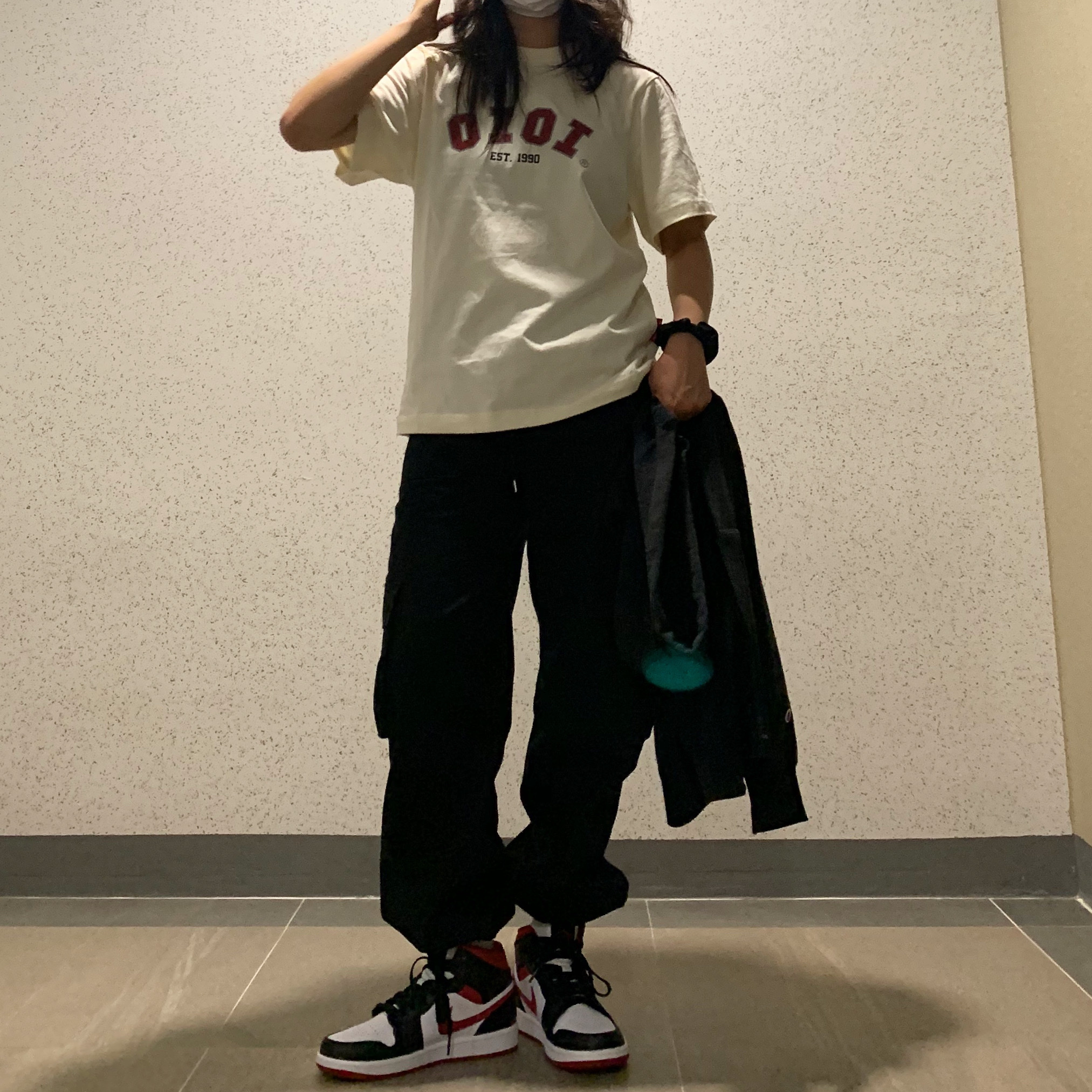 Jordan 1 Mid Gym Red Black White 착용 스타일