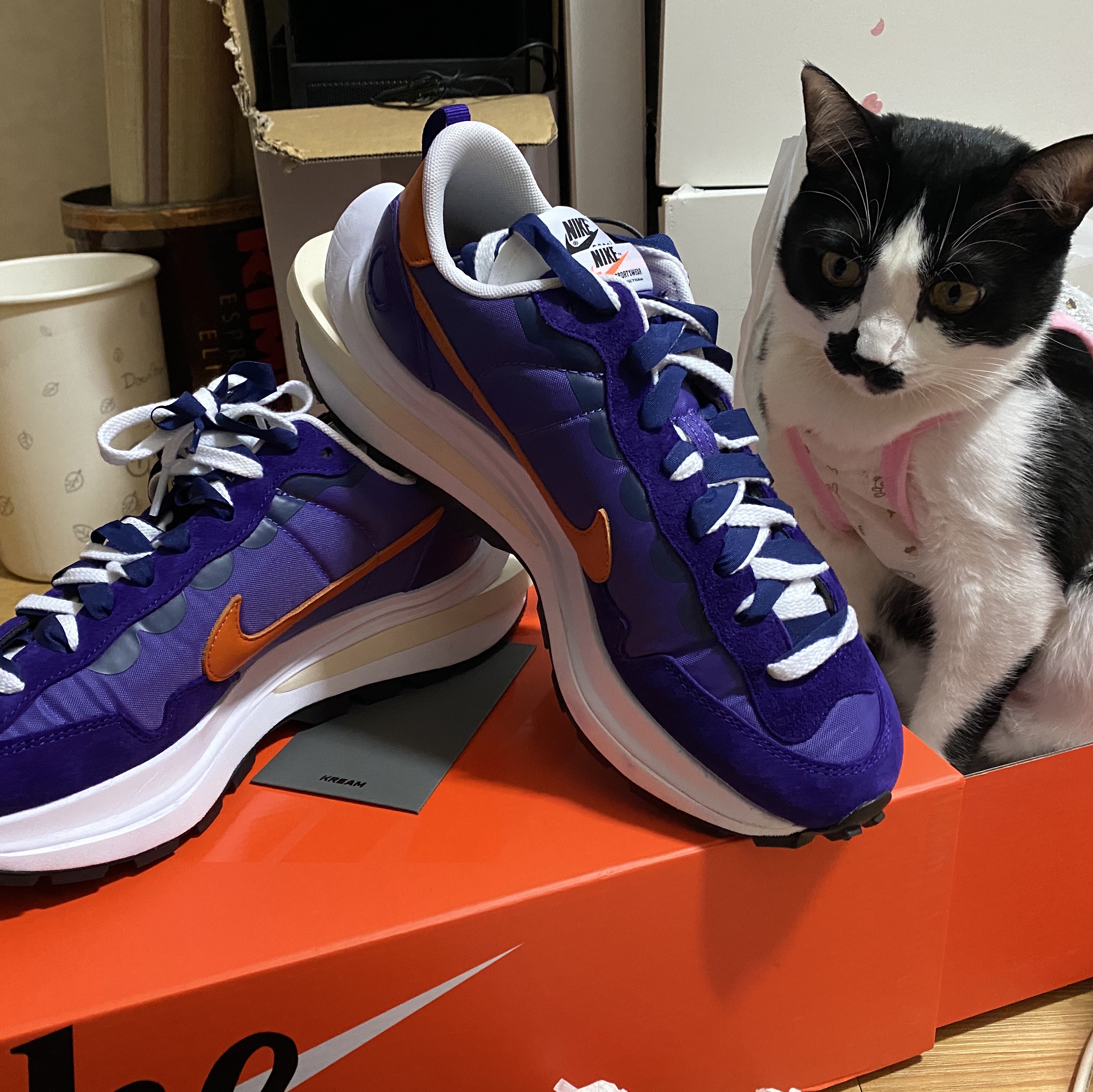 Nike x Sacai VaporWaffle Dark Iris 착용 스타일 - 2