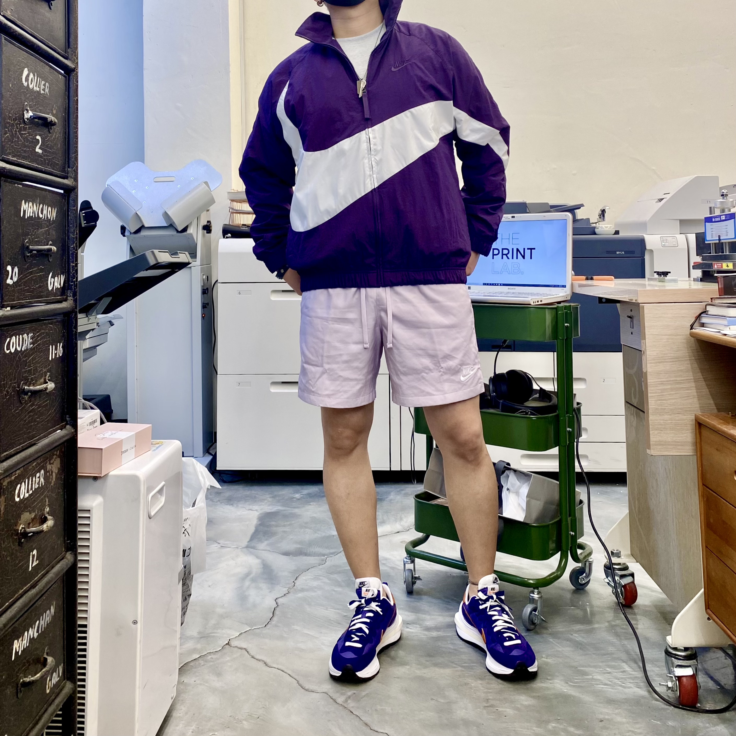 Nike x Sacai VaporWaffle Dark Iris, Palace Tri-Zooted Shakka T-Shirt Grey Marl - 20FW 착용 스타일 - 1