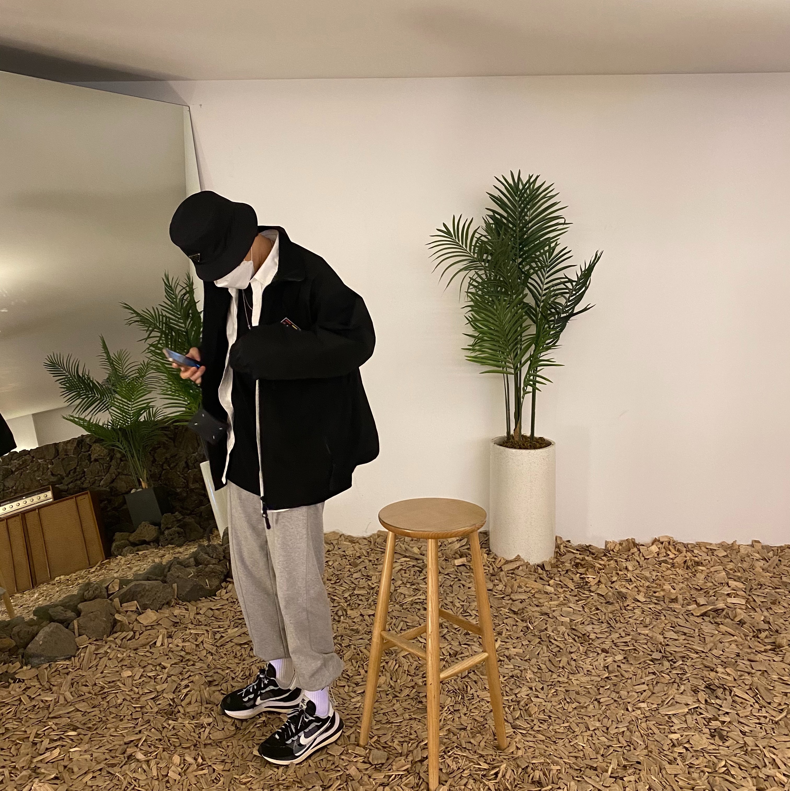 Nike x Sacai VaporWaffle Black White 착용 스타일