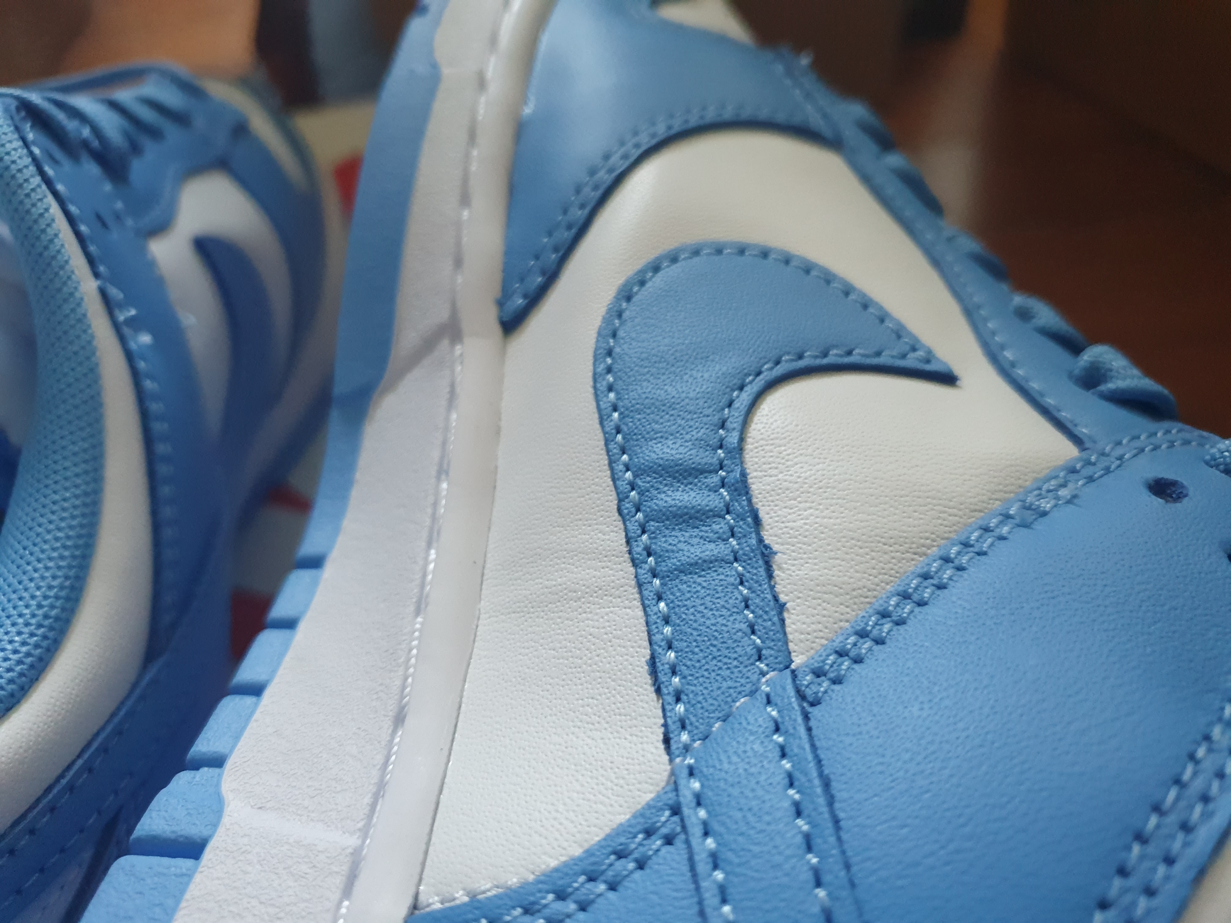 Nike Dunk Low Retro University Blue 착용 스타일 - 4